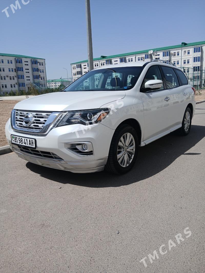 Nissan Pathfinder 2018 - 250 000 TMT - Бузмеин - img 4