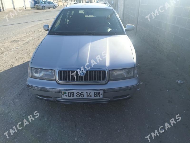 Skoda Octavia​ 2000 - 50 000 TMT - Гумдаг - img 4