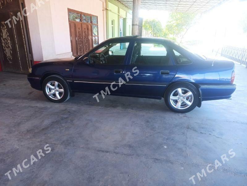 Opel Vectra 1993 - 36 000 TMT - Çärjew - img 3