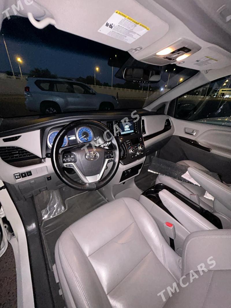 Toyota Sienna 2019 - 425 000 TMT - Aşgabat - img 5