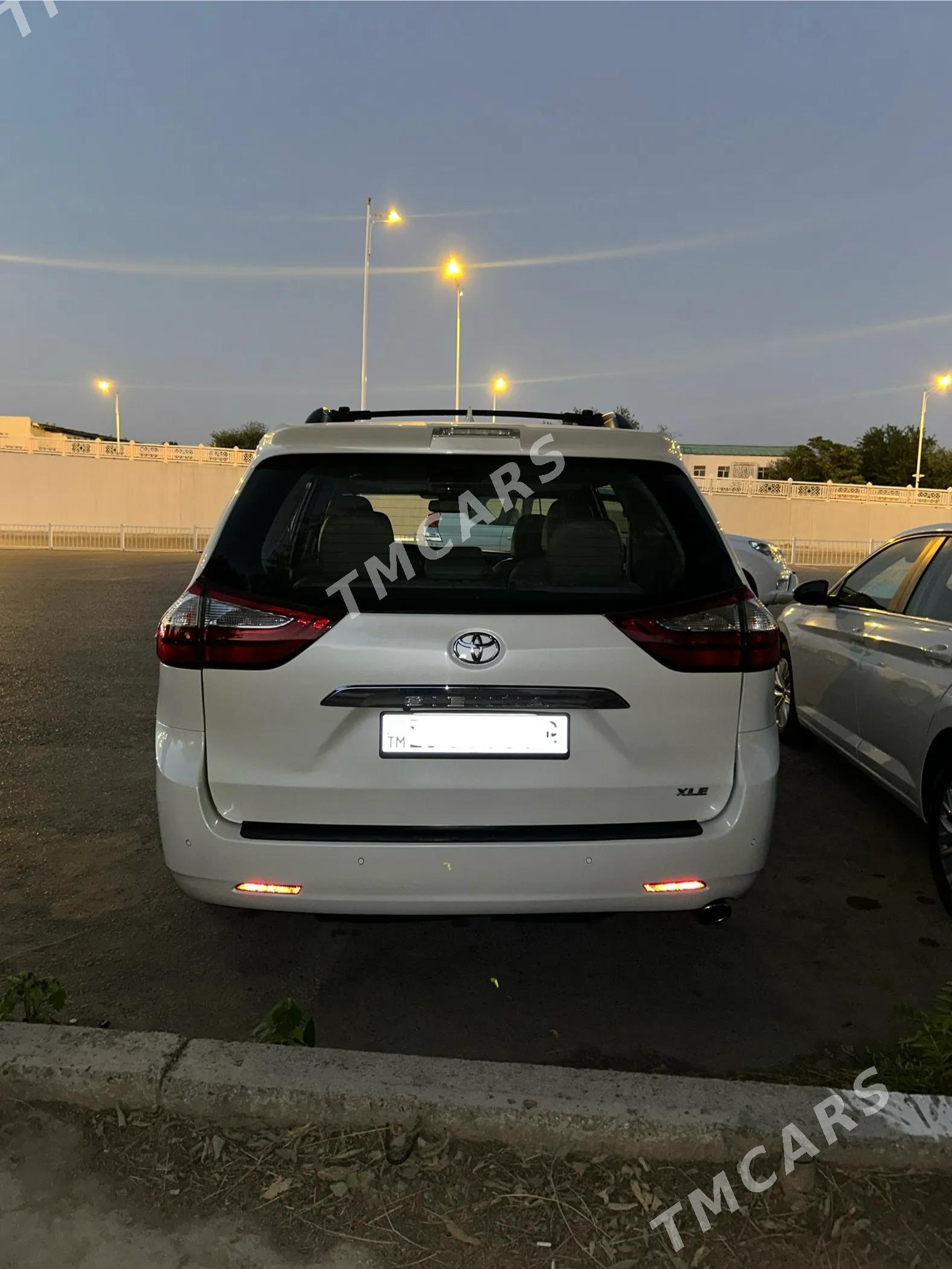 Toyota Sienna 2019 - 425 000 TMT - Aşgabat - img 3