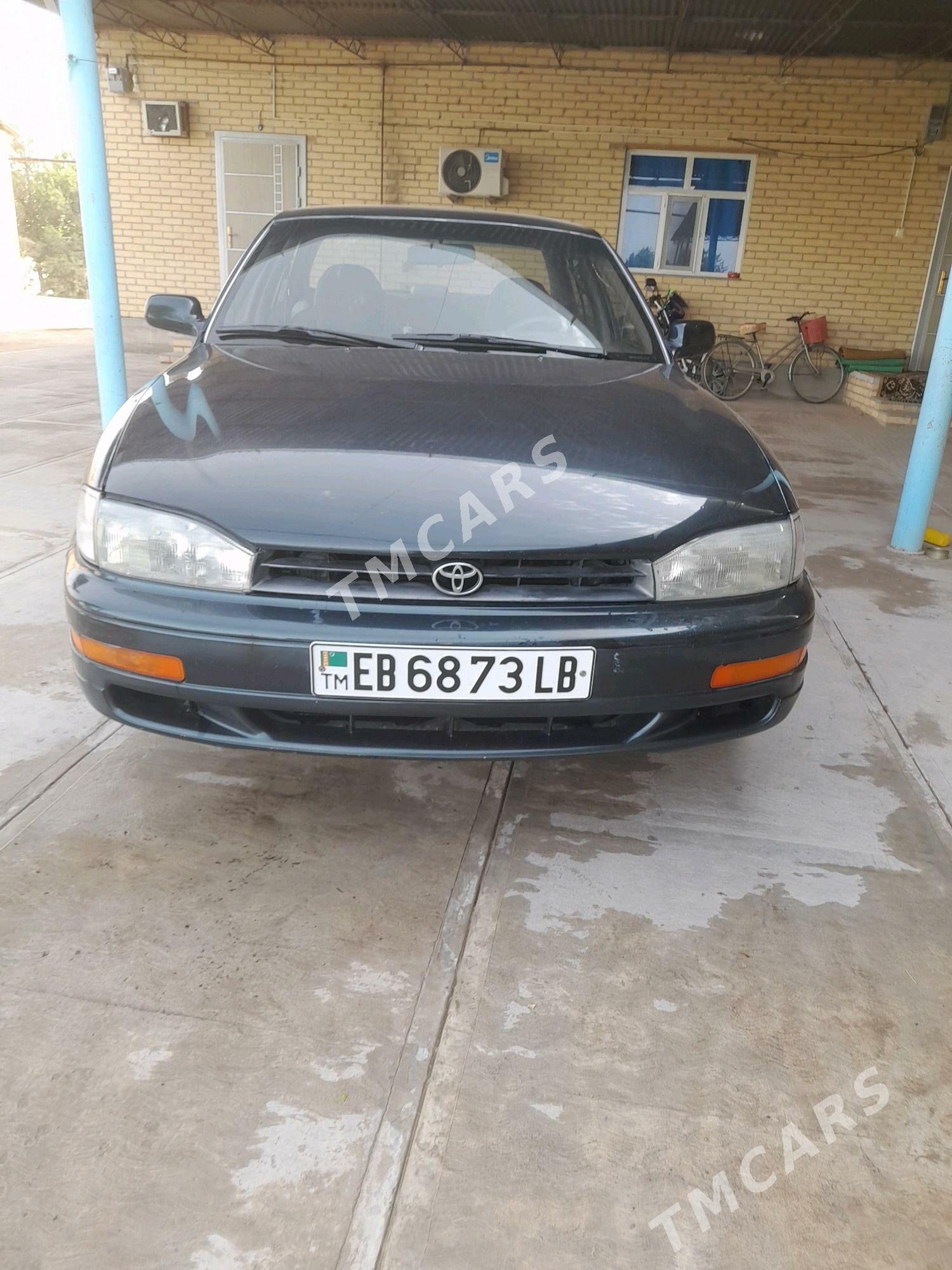 Toyota Camry 1993 - 96 000 TMT - Саят - img 8