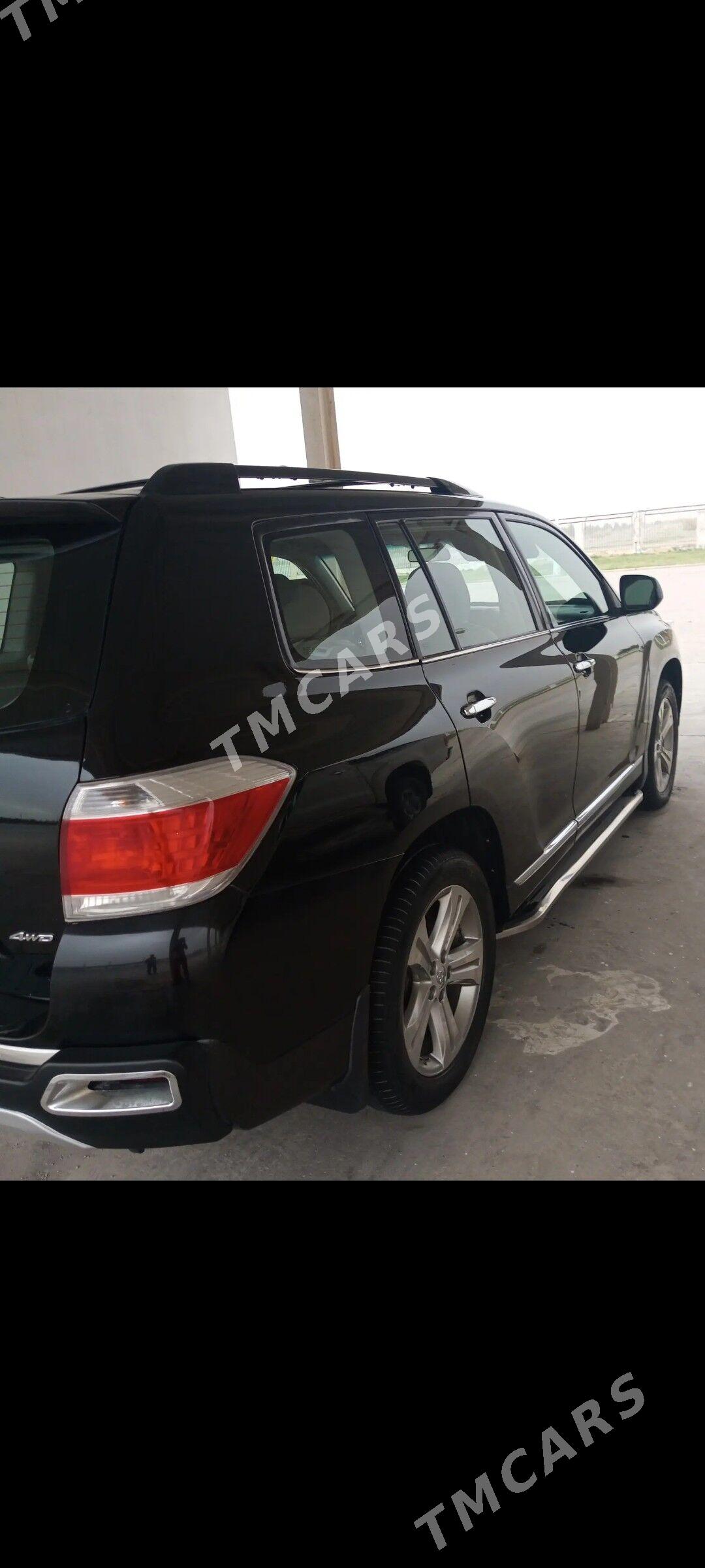 Toyota Highlander 2013 - 330 000 TMT - Çärjew - img 3