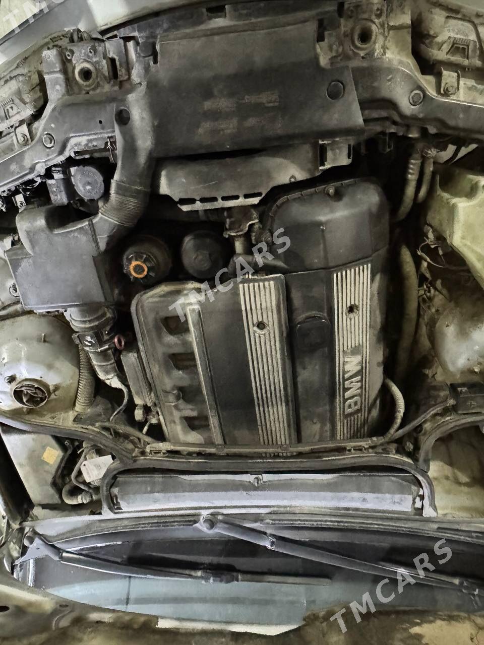 BMW E46 2000 - 60 000 TMT - Айтакова (ул. Огузхана) - img 6