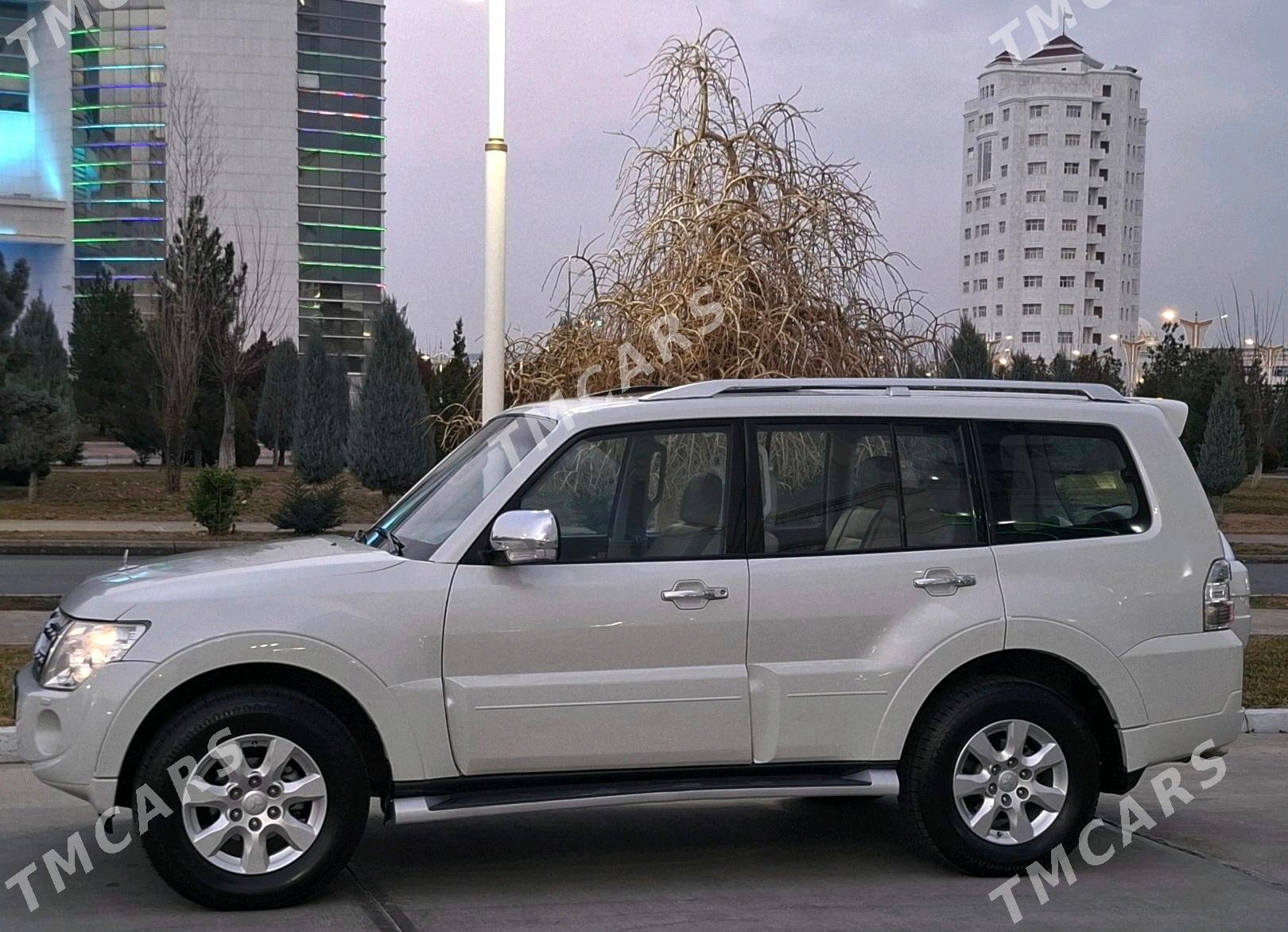 Mitsubishi Pajero 2014 - 282 000 TMT - Aşgabat - img 4