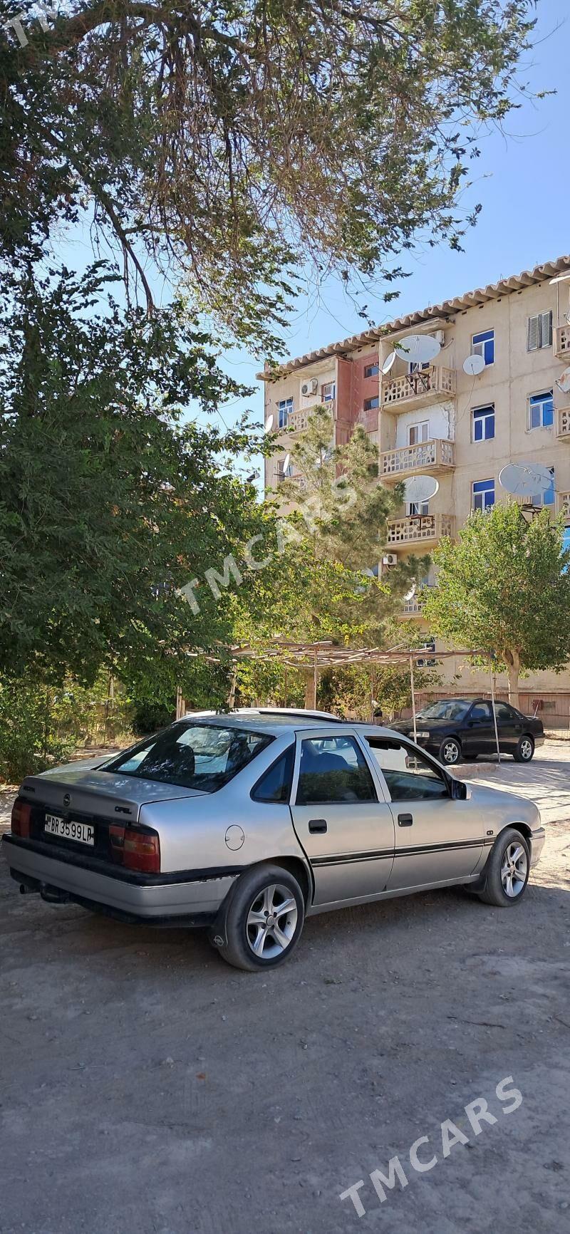 Opel Vectra 1989 - 30 000 TMT - Сейди - img 4