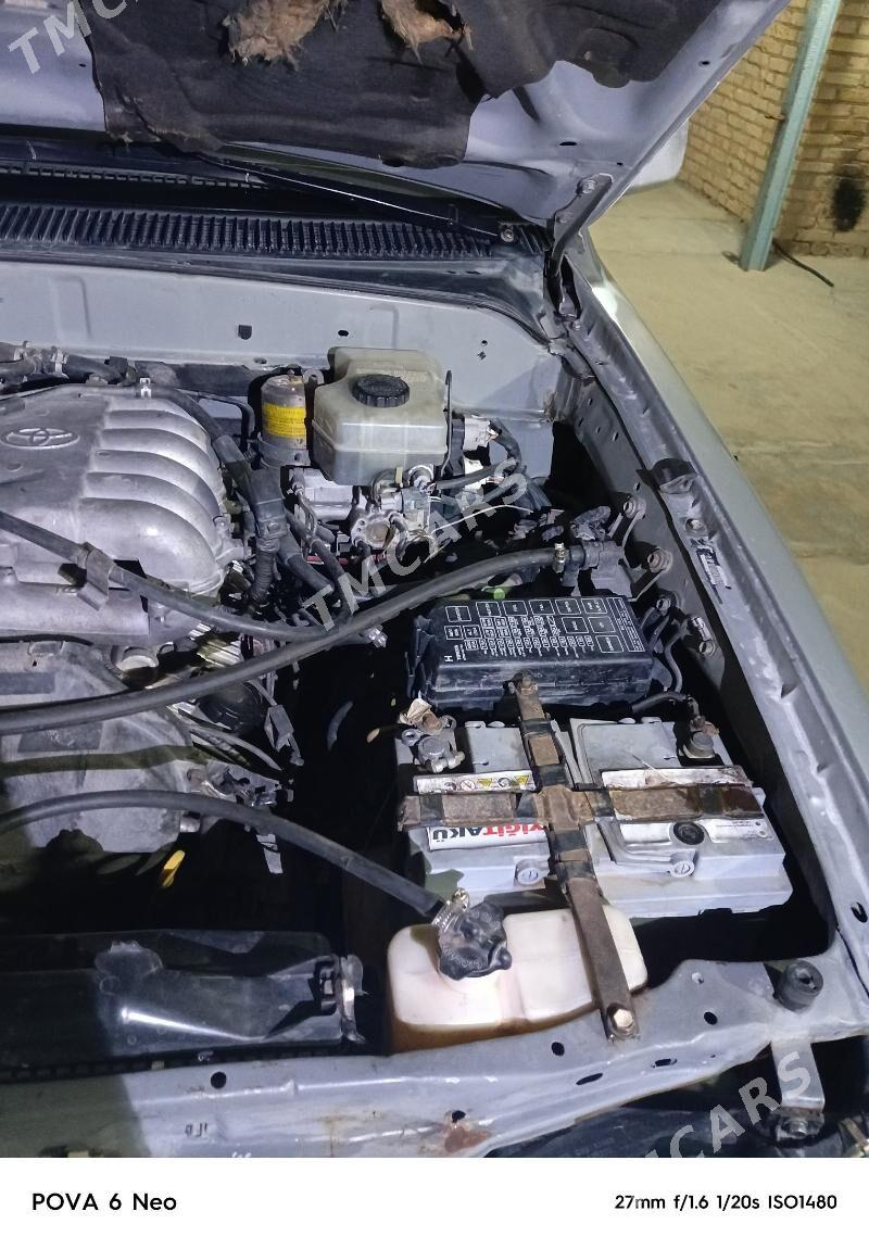 Toyota 4Runner 2002 - 220 000 TMT - Darganata - img 5
