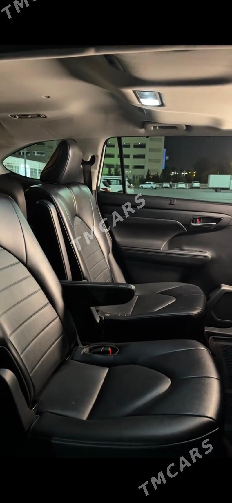 Toyota Highlander 2022 - 600 000 TMT - Ашхабад - img 5