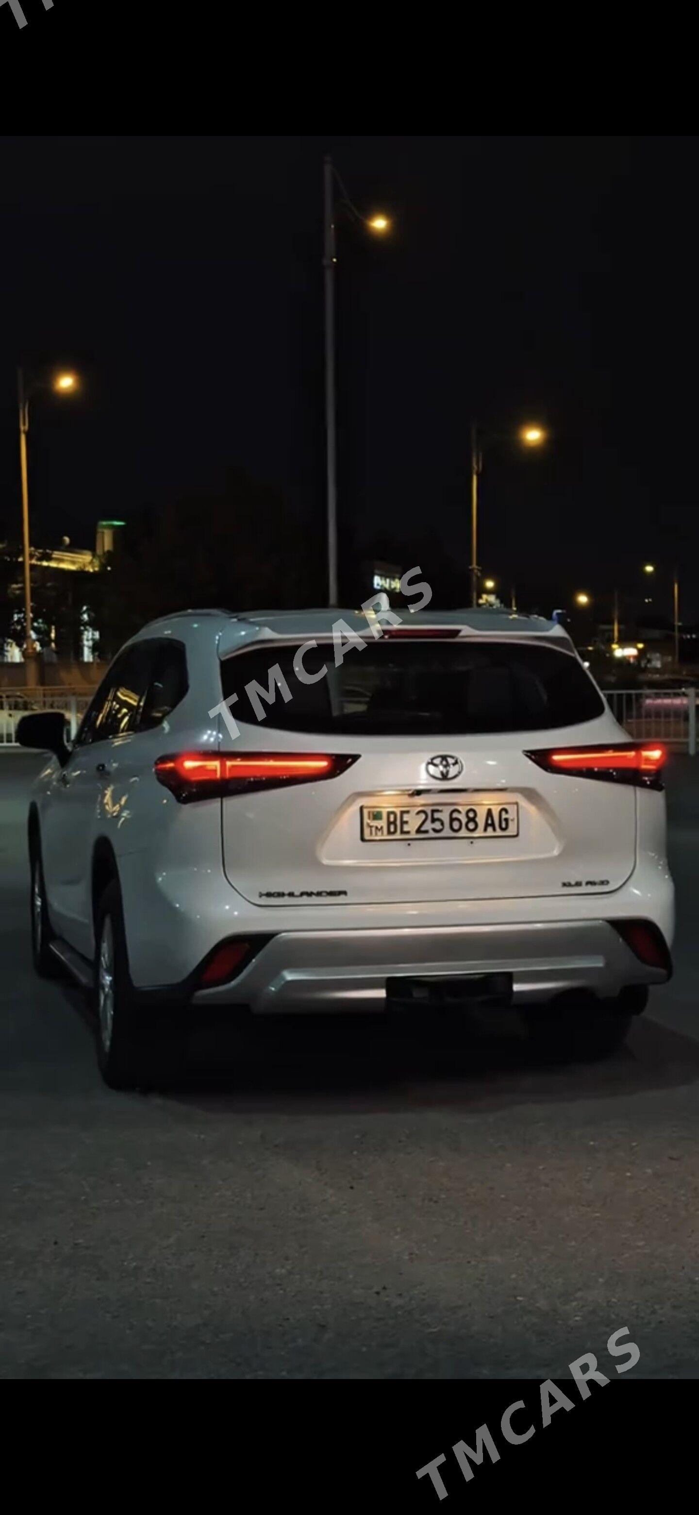 Toyota Highlander 2022 - 600 000 TMT - Ашхабад - img 3