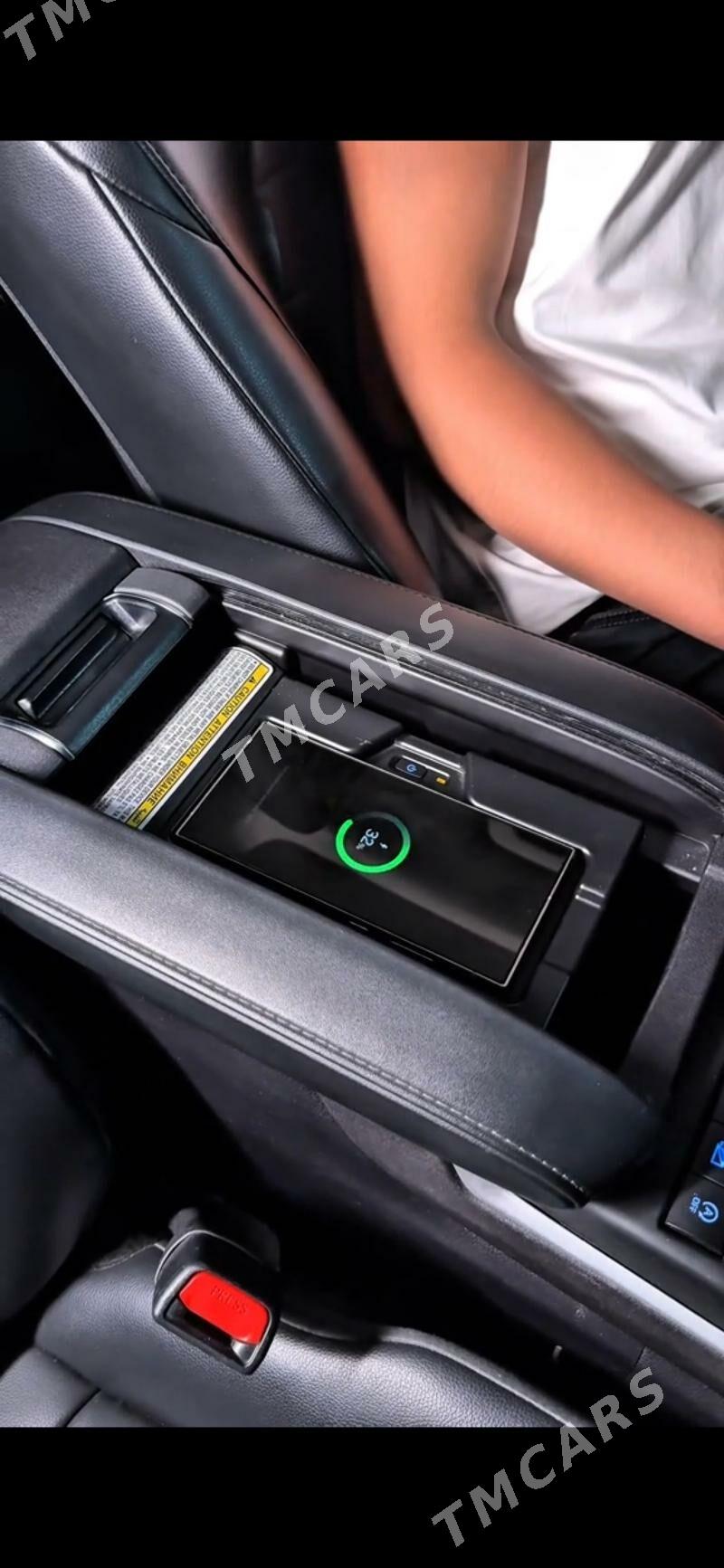 Toyota Highlander 2022 - 600 000 TMT - Ашхабад - img 7