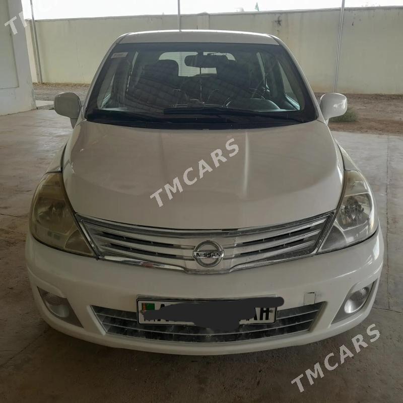 Nissan Versa 2010 - 119 000 TMT - Kaka - img 2