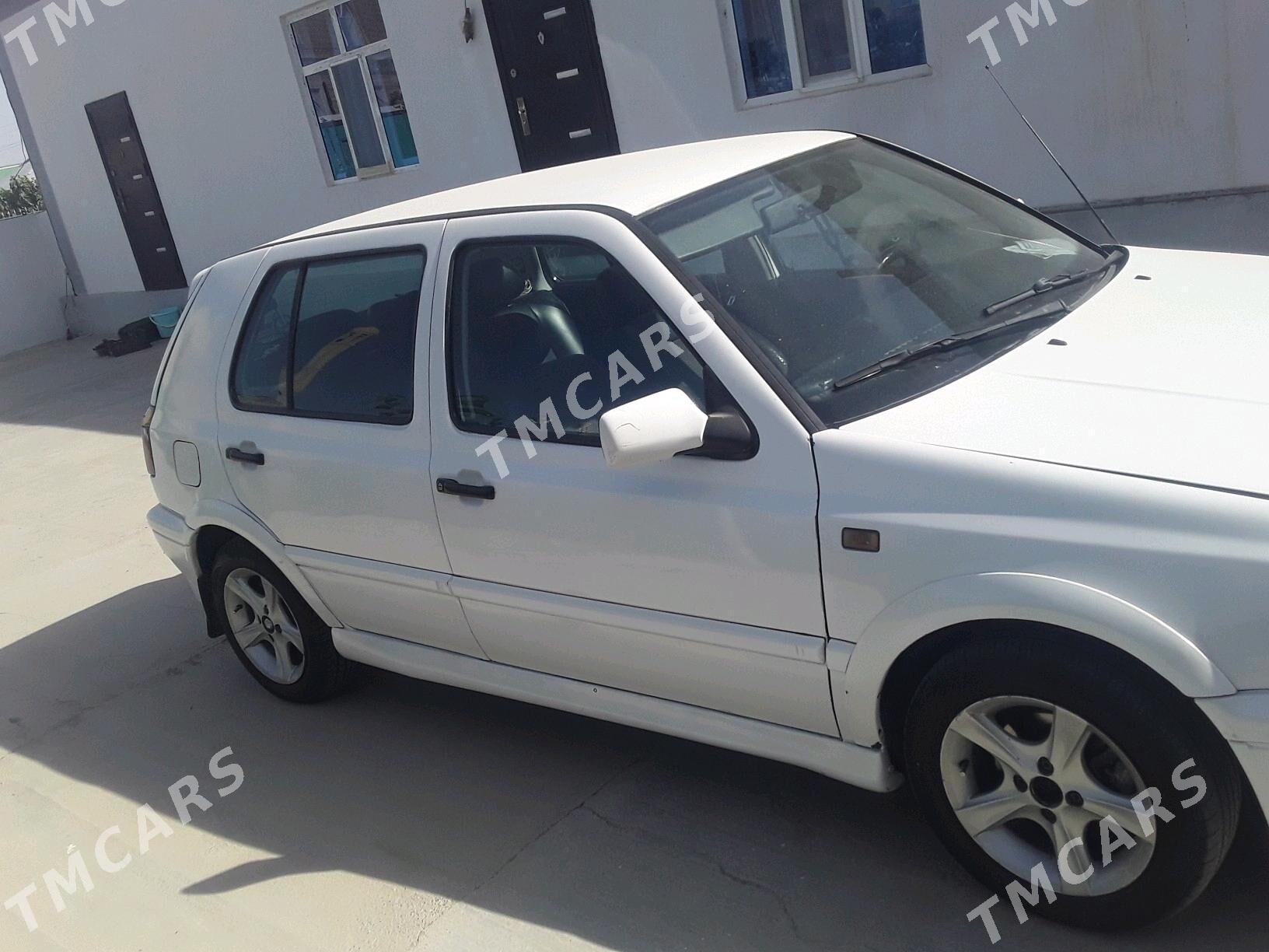 Volkswagen Golf 1995 - 30 000 TMT - Büzmeýin - img 2