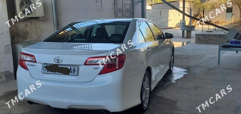 Toyota Camry 2012 - 220 000 TMT - Кака - img 5