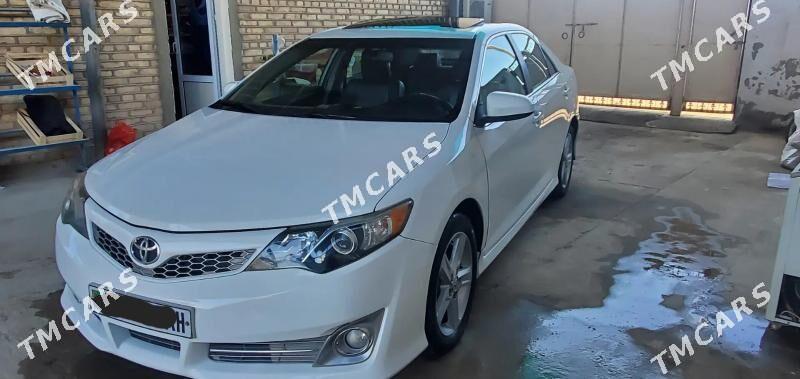 Toyota Camry 2012 - 220 000 TMT - Кака - img 4