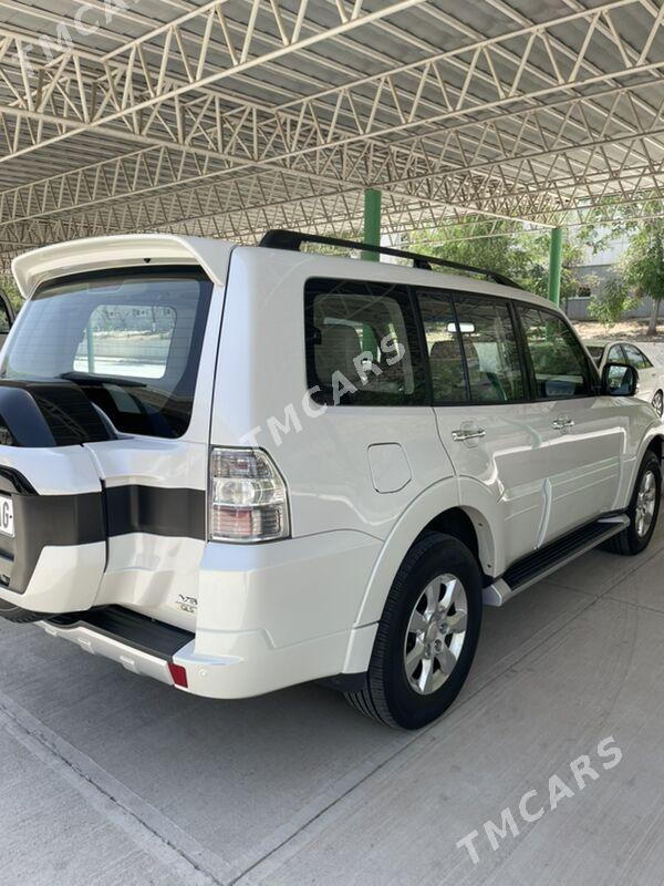 Mitsubishi Pajero 2015 - 320 000 TMT - Ашхабад - img 3