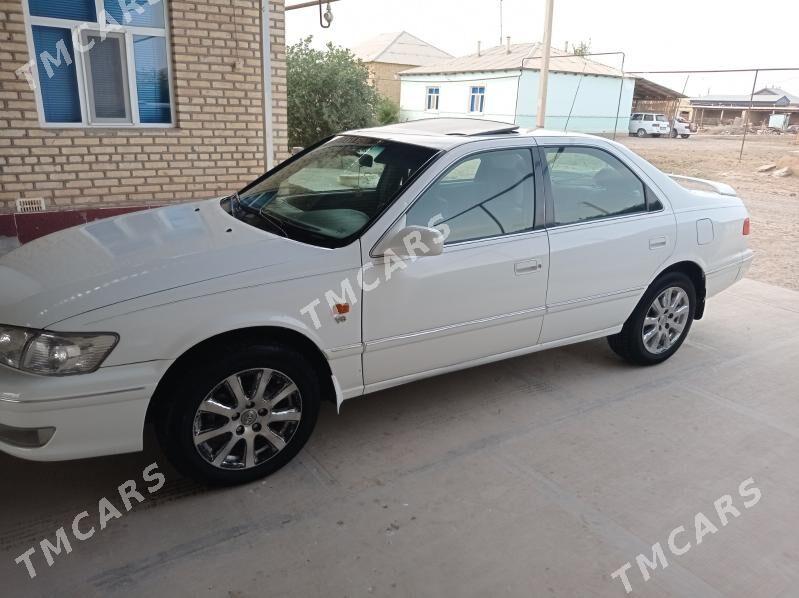 Toyota Camry 1998 - 120 000 TMT - Теджен - img 7