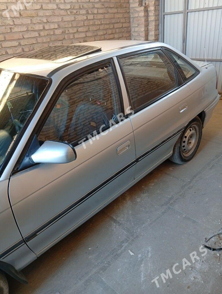 Opel Astra 1992 - 33 000 TMT - Türkmenabat - img 4