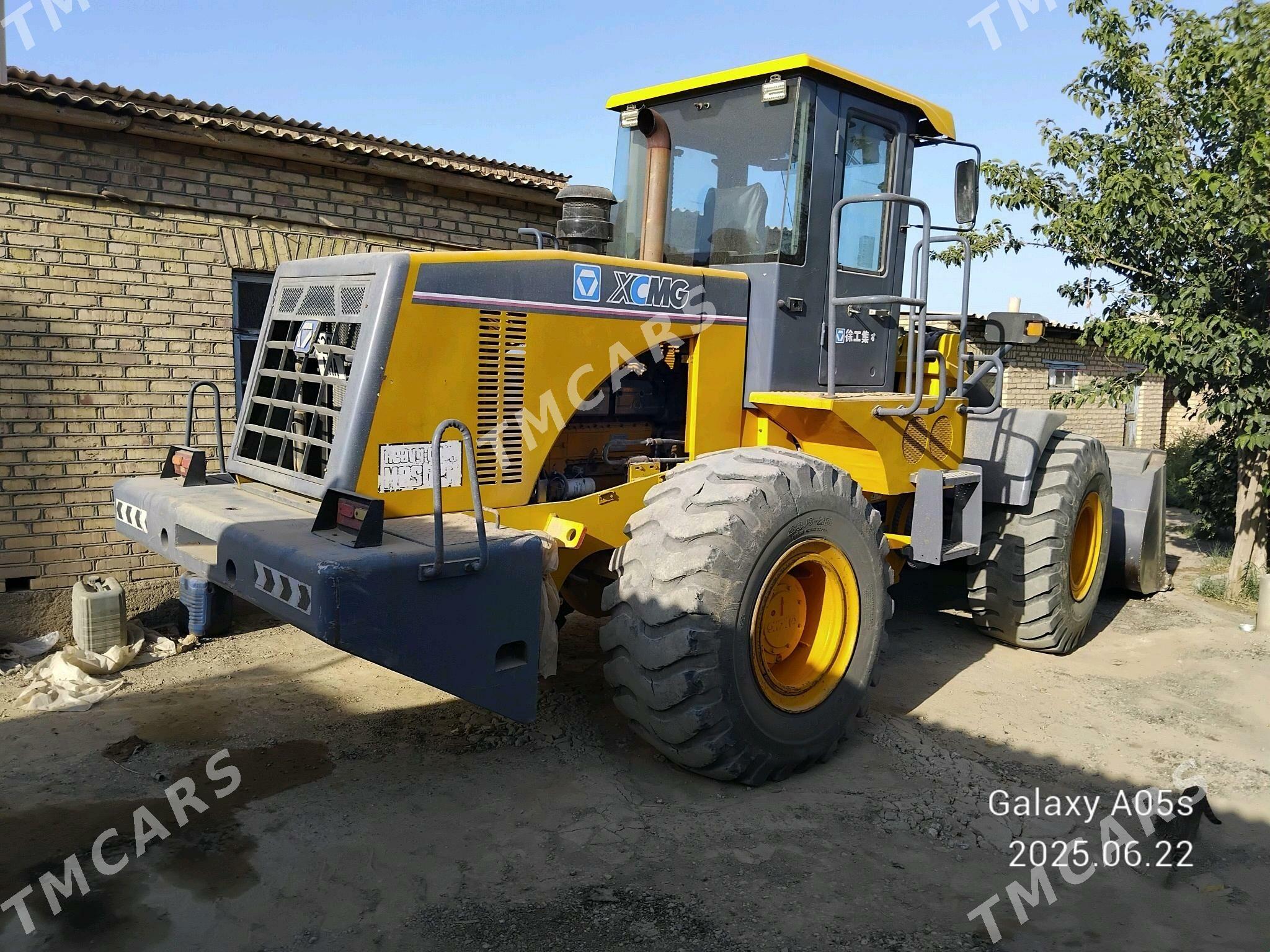 XCMG ZL50 2010 - 480 000 TMT - Теджен - img 3