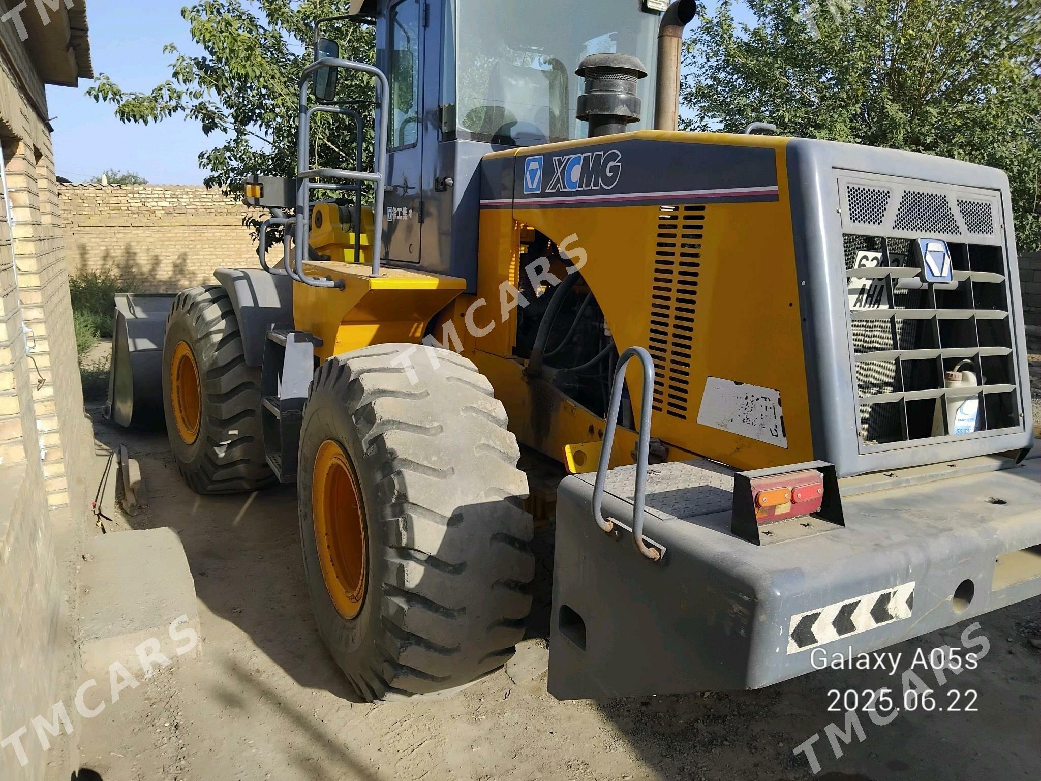 XCMG ZL50 2010 - 480 000 TMT - Теджен - img 4