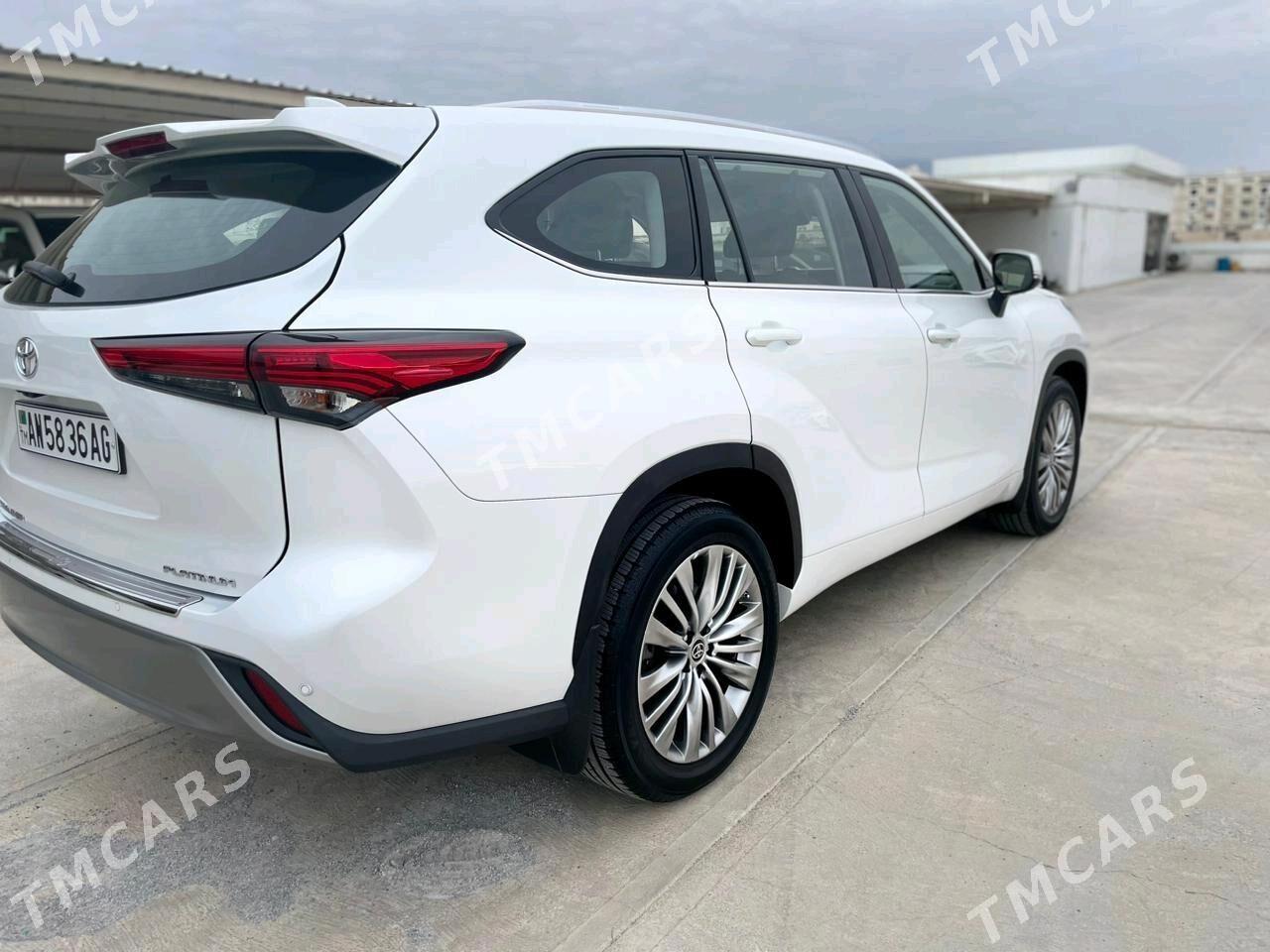 Toyota Highlander 2022 - 716 000 TMT - Ашхабад - img 5