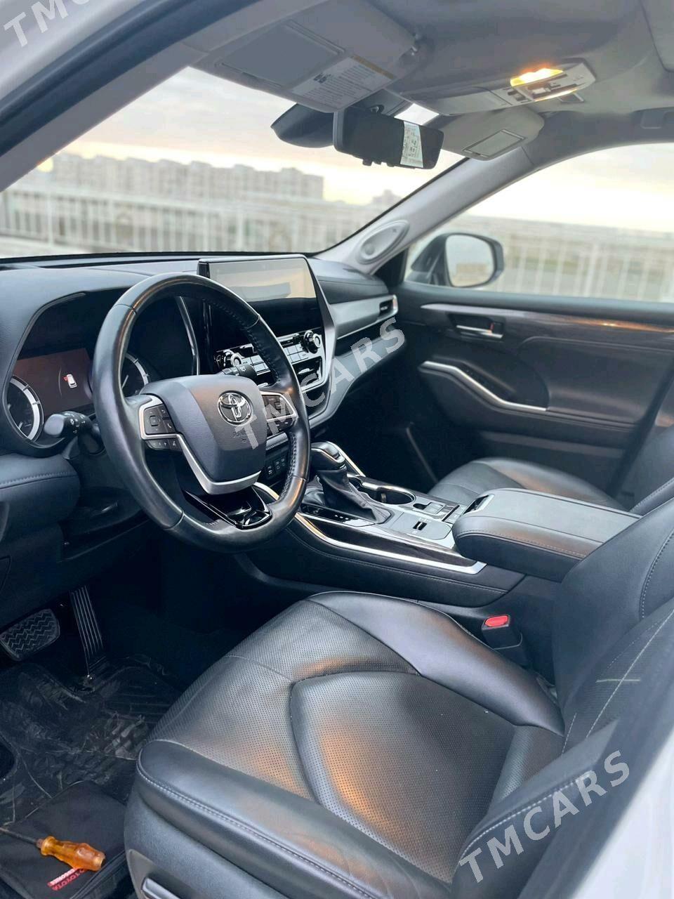 Toyota Highlander 2022 - 716 000 TMT - Ашхабад - img 3