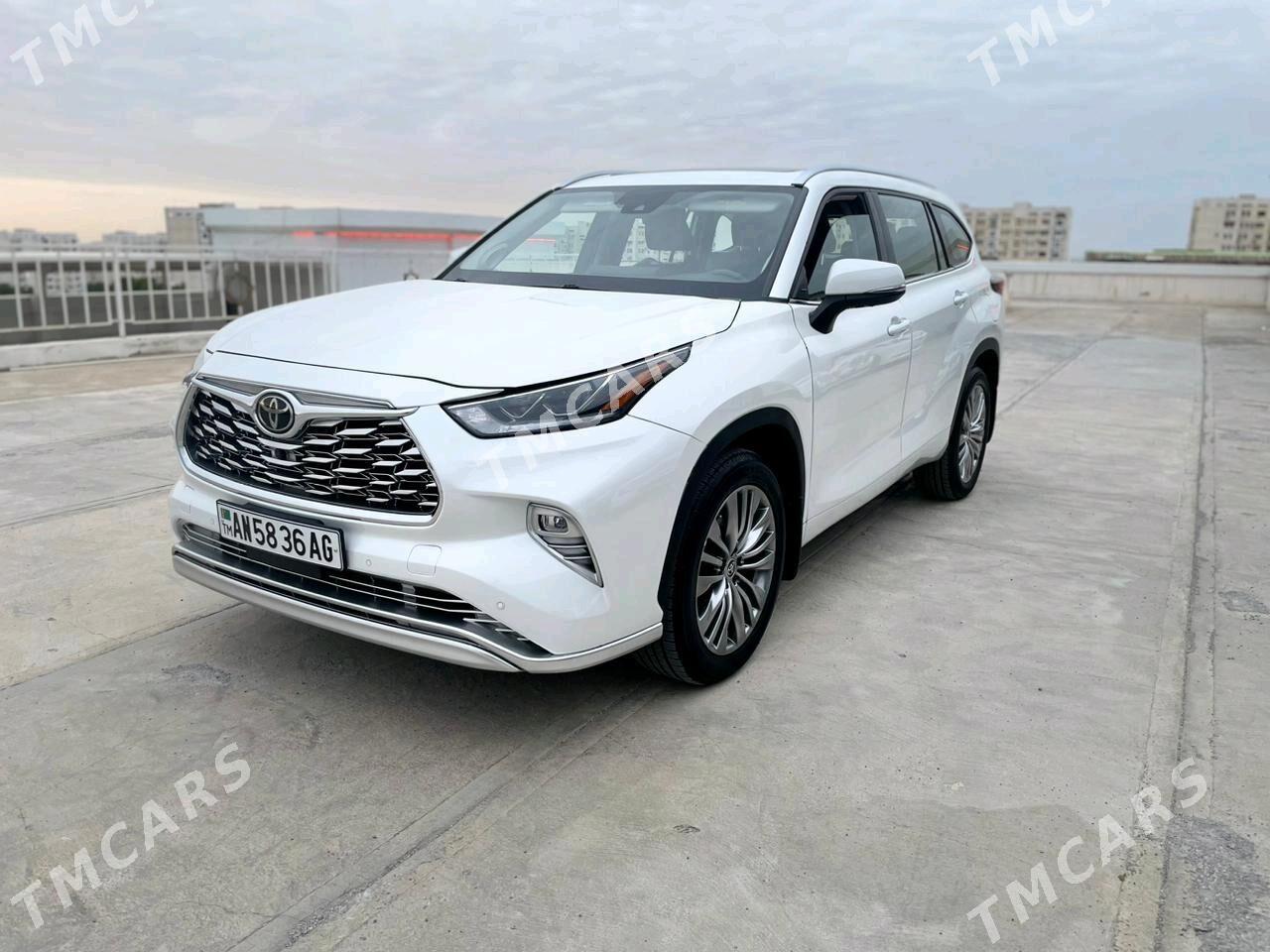Toyota Highlander 2022 - 716 000 TMT - Ашхабад - img 2