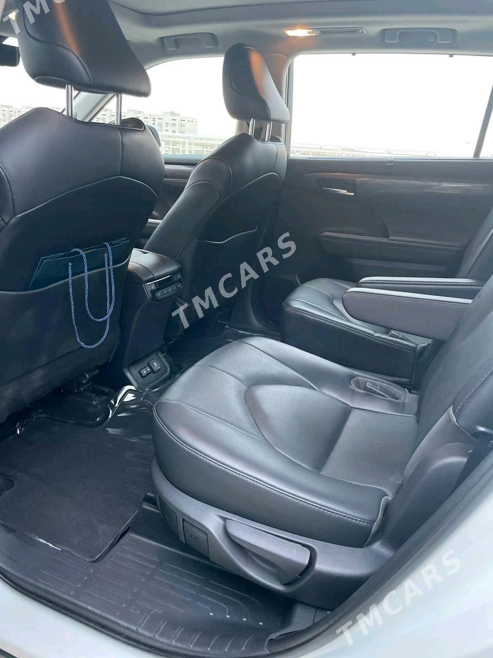 Toyota Highlander 2022 - 716 000 TMT - Ашхабад - img 7
