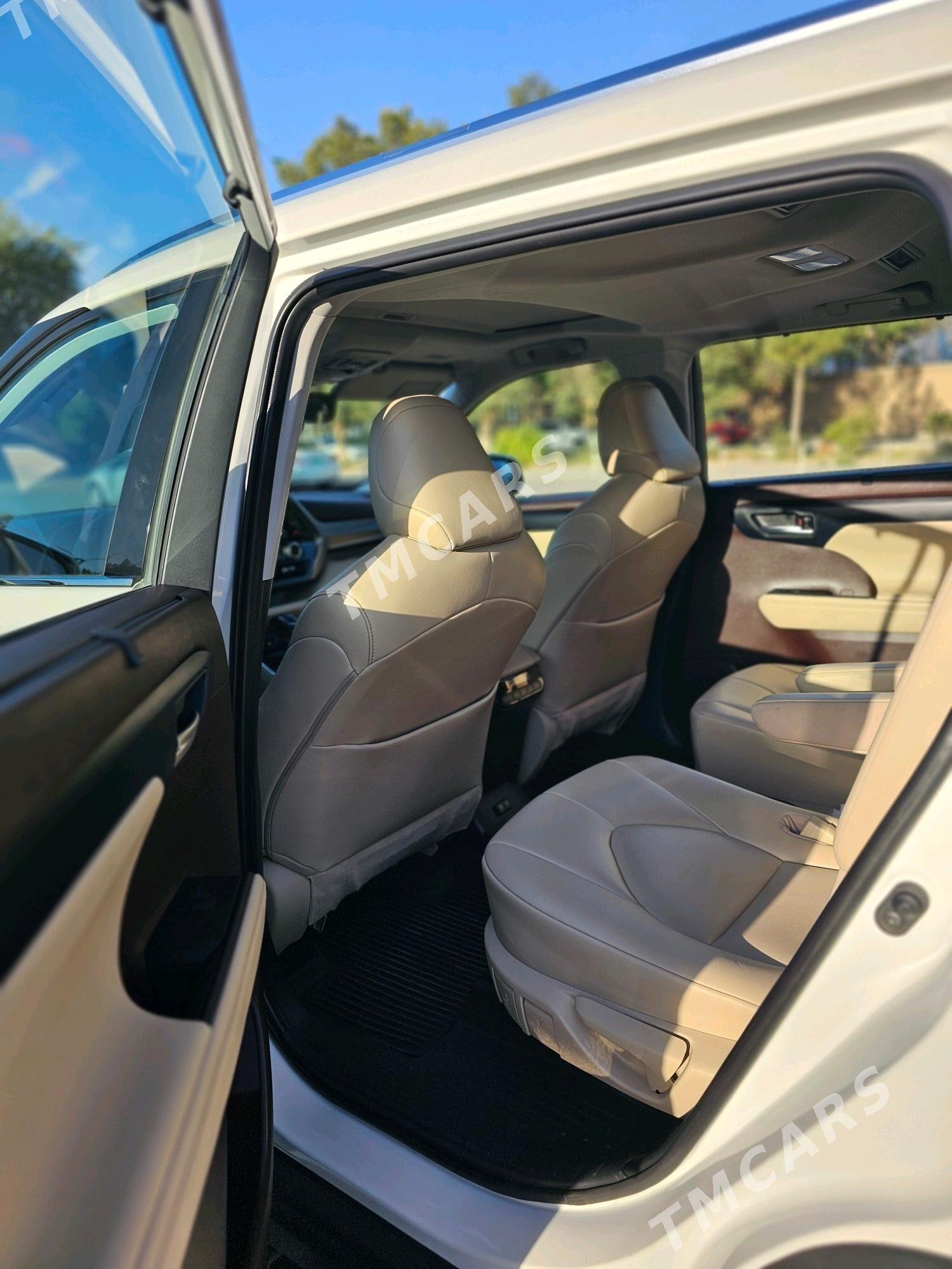 Toyota Highlander 2021 - 655 000 TMT - Мары - img 5