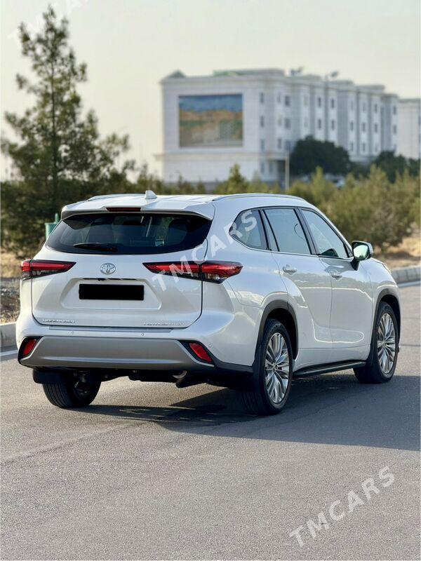 Toyota Highlander 2022 - 635 000 TMT - Aşgabat - img 8