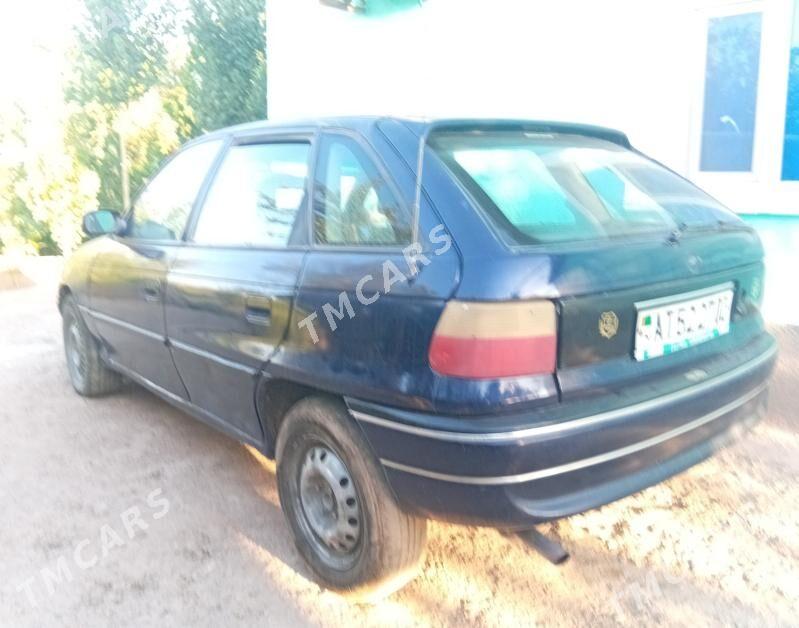 Opel Astra 1995 - 30 000 TMT - Губадаг - img 2