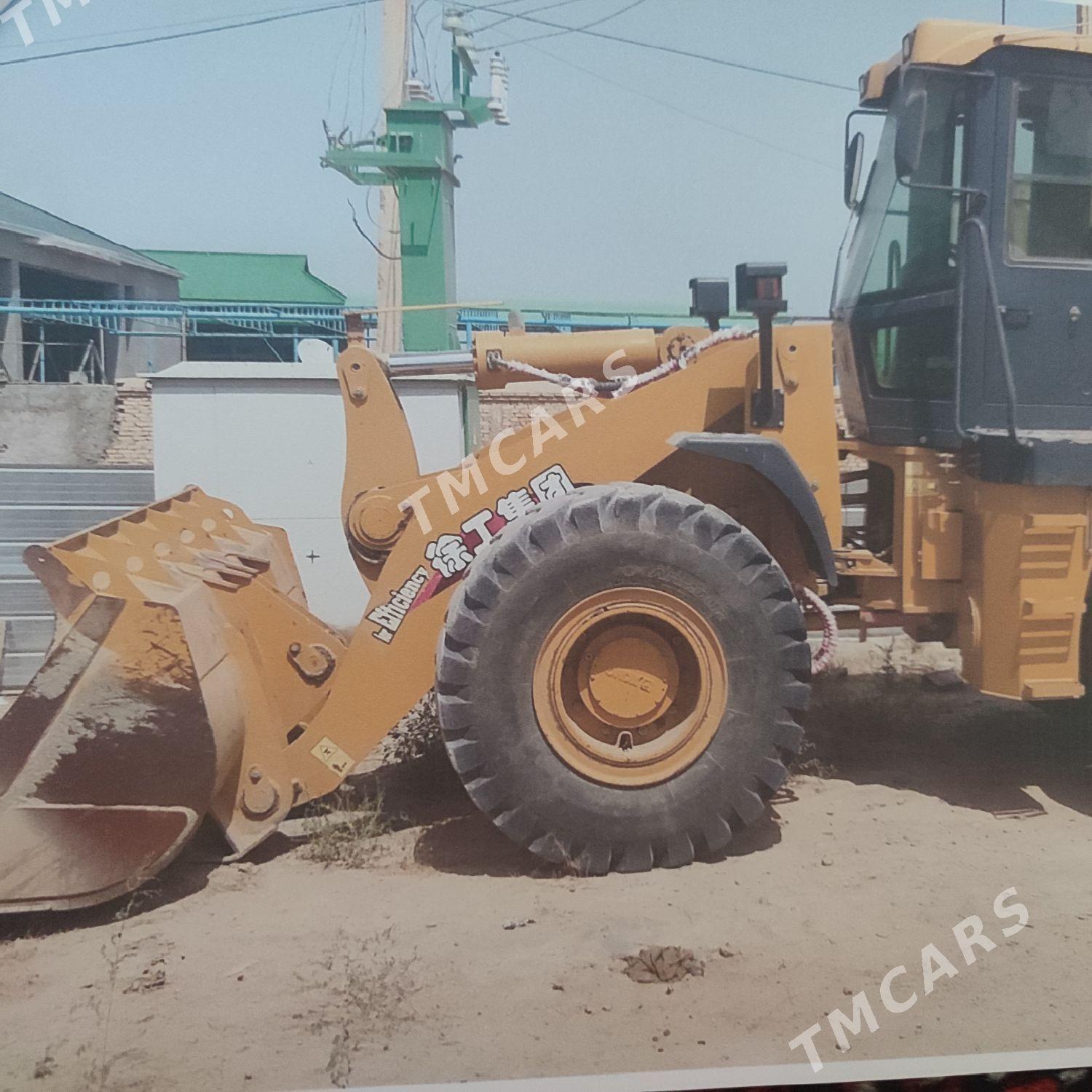 XCMG LW500F 2013 - 530 000 TMT - Aşgabat - img 4