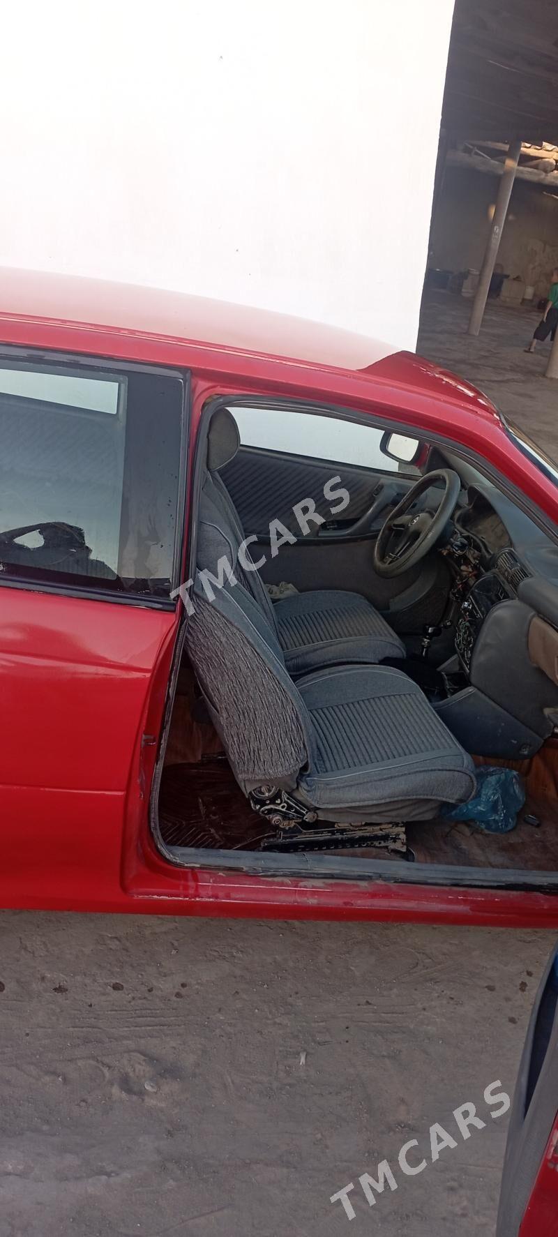 Opel Astra 1996 - 25 000 TMT - Hojambaz - img 3