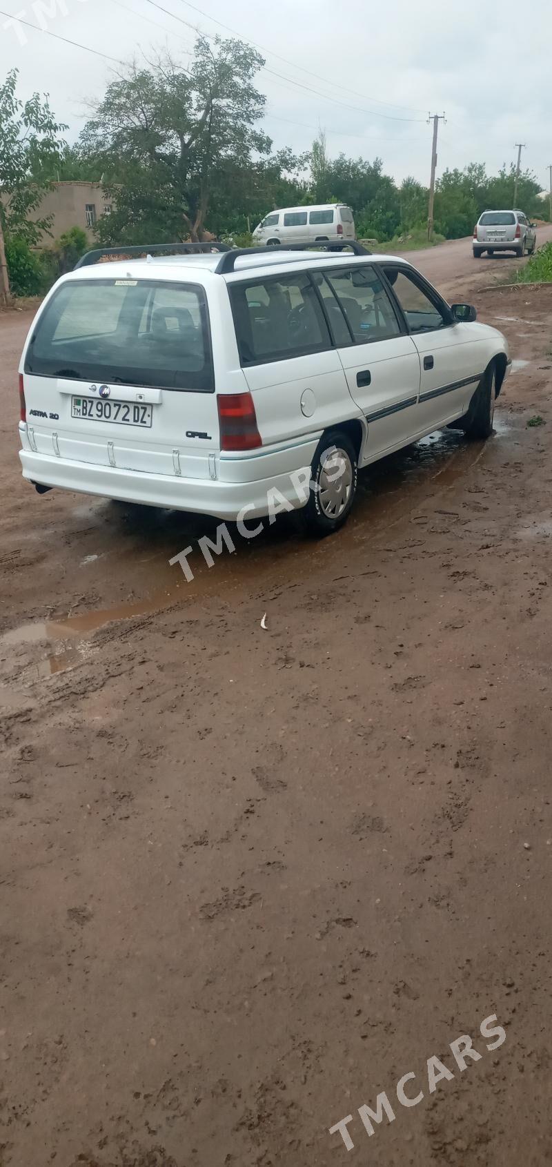 Opel Astra 1994 - 31 000 TMT - Шабатский этрап - img 2