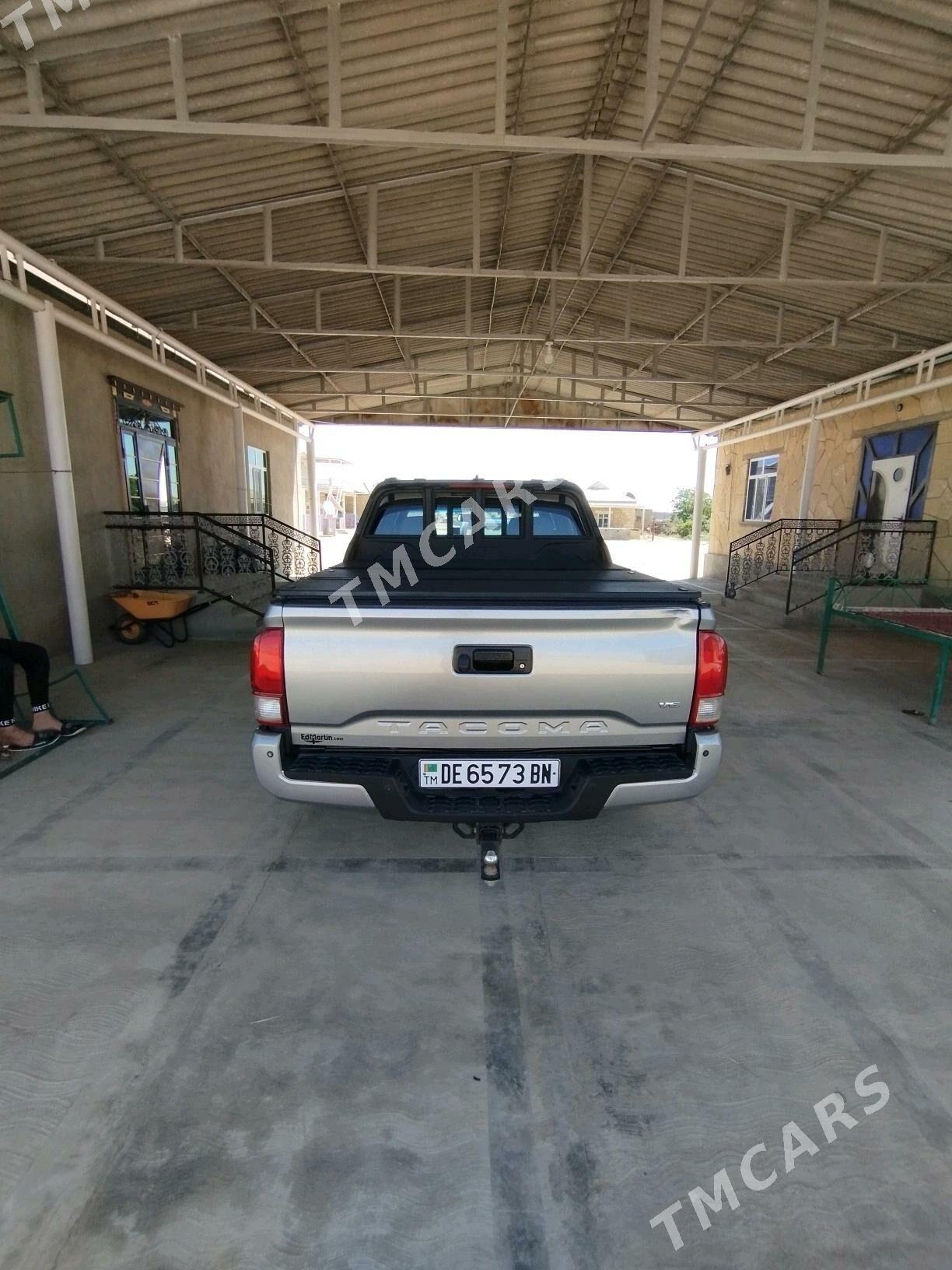 Toyota Tacoma 2016 - 400 000 TMT - Balkanabat - img 4