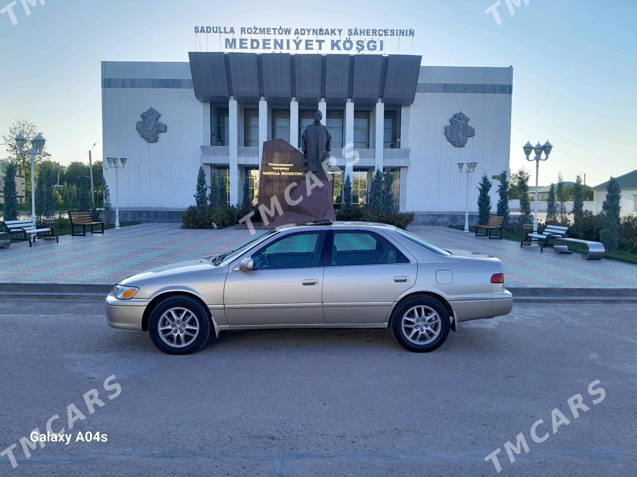 Toyota Camry 2001 - 175 000 TMT - Şabat etr. - img 5