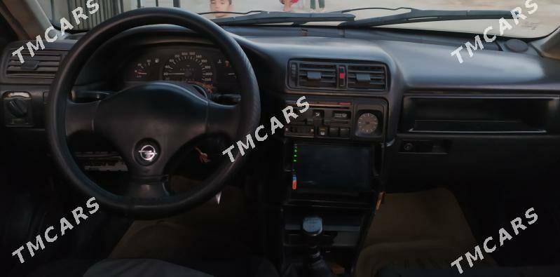 Opel Vectra 1992 - 30 000 TMT - Çärjew - img 3