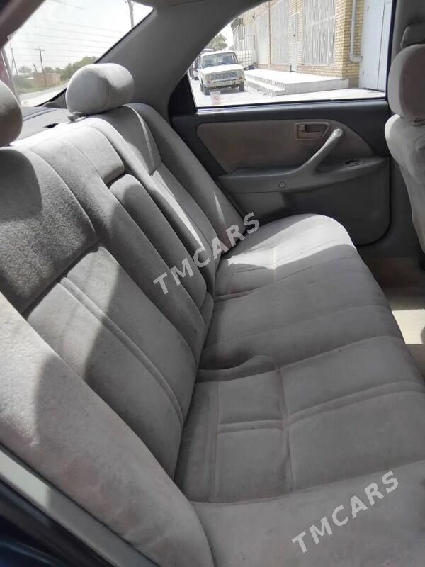Toyota Camry 1998 - 124 000 TMT - Baýramaly - img 5