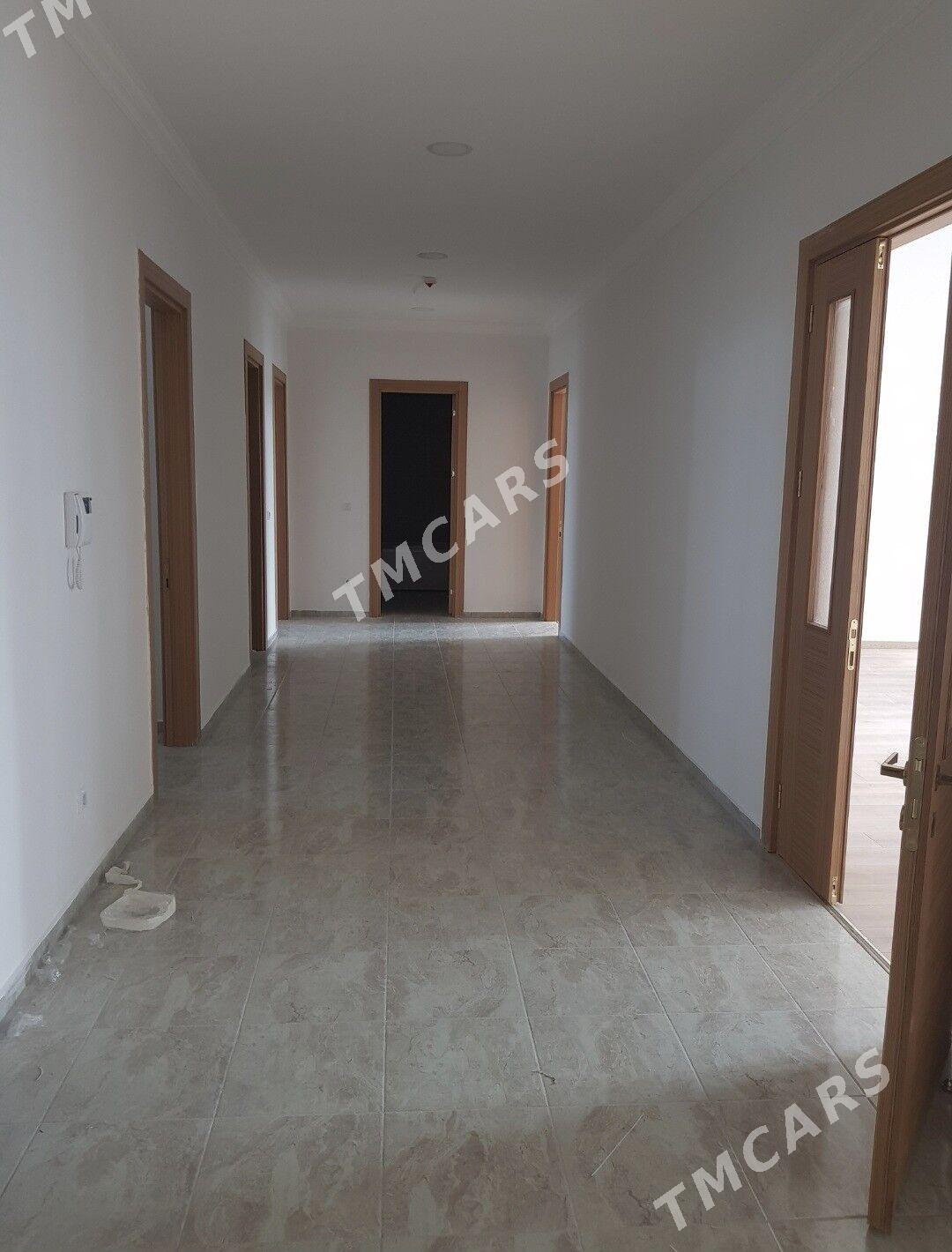 16 tapgyr 4 kom 208m2 - 16-й этап - img 2