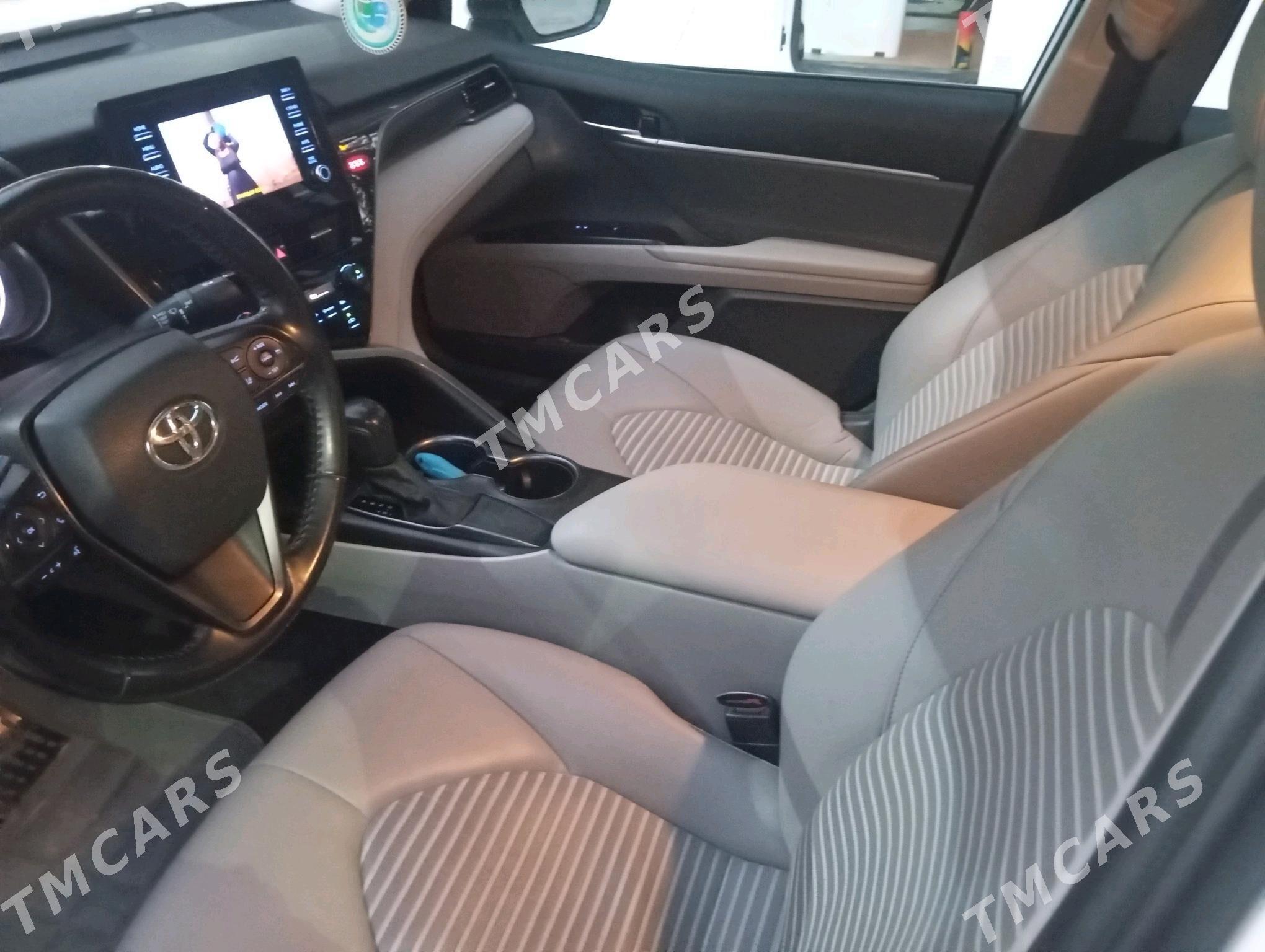 Toyota Camry 2021 - 256 000 TMT - Aşgabat - img 2