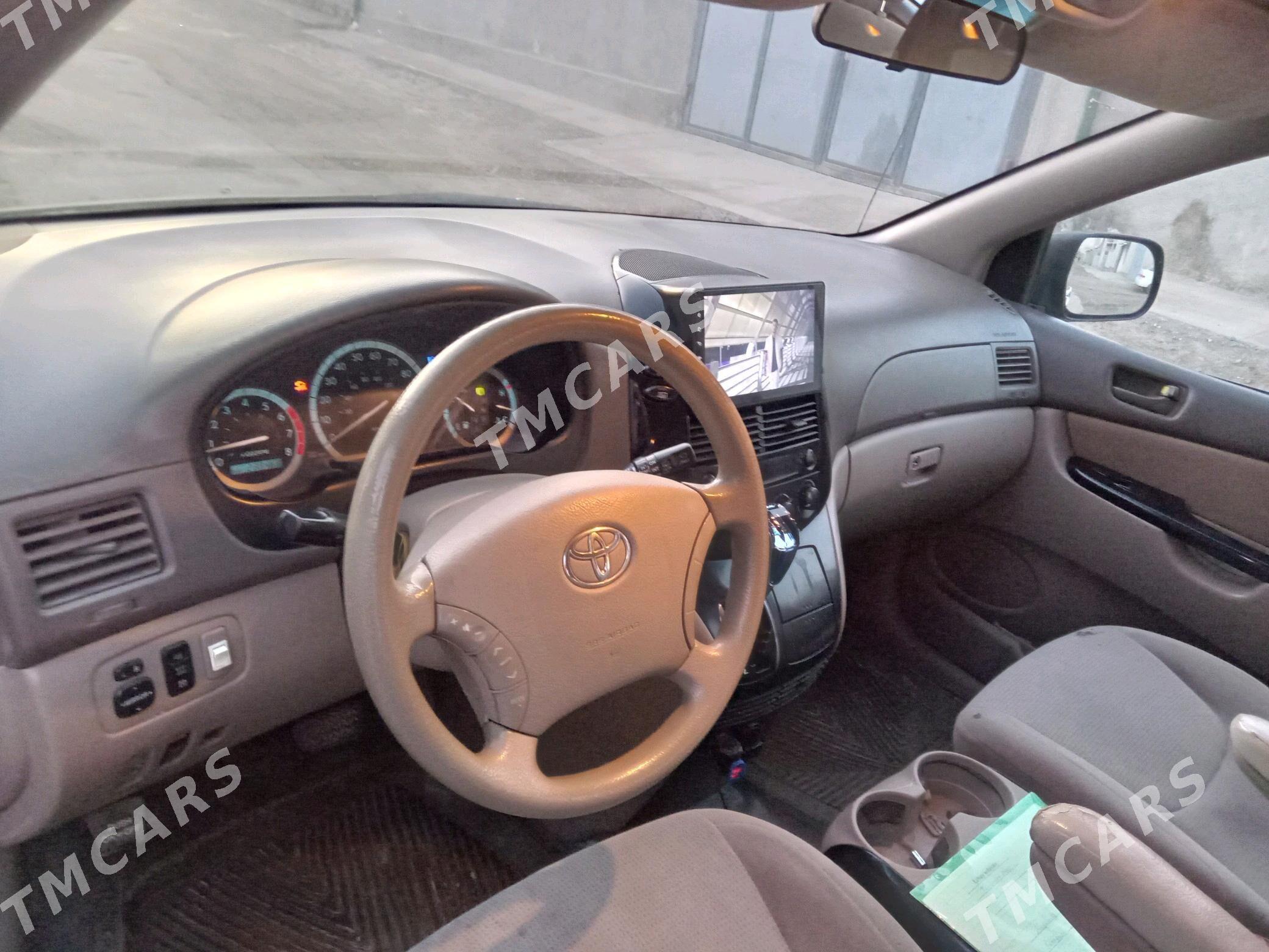 Toyota Sienna 2004 - 200 000 TMT - Magdanly - img 6