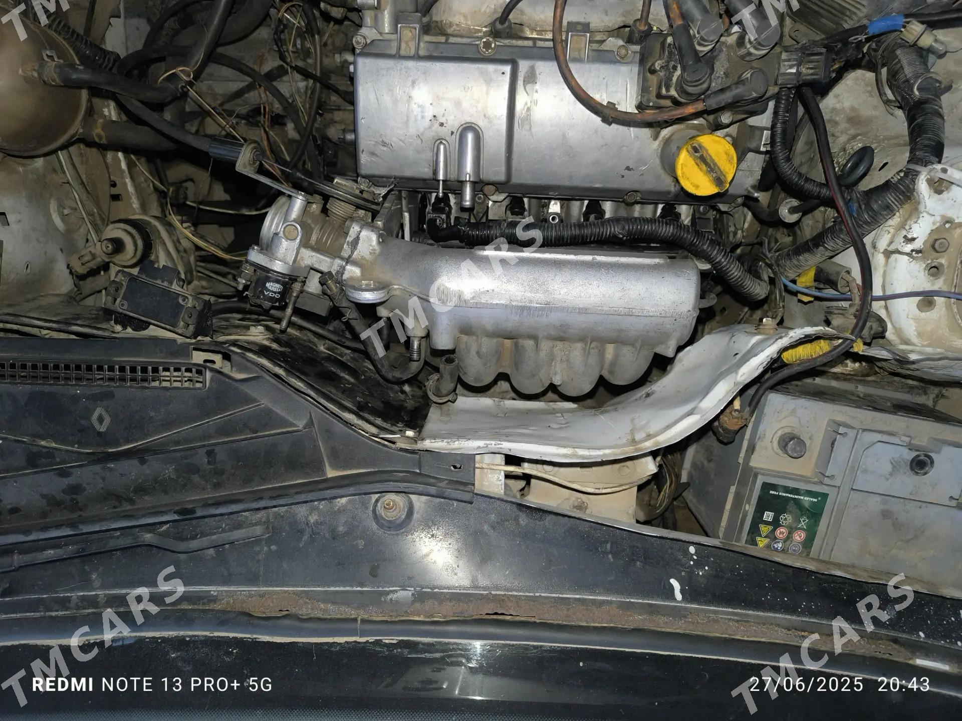 Renault Europa 19 2001 - 15 000 TMT - Änew - img 2