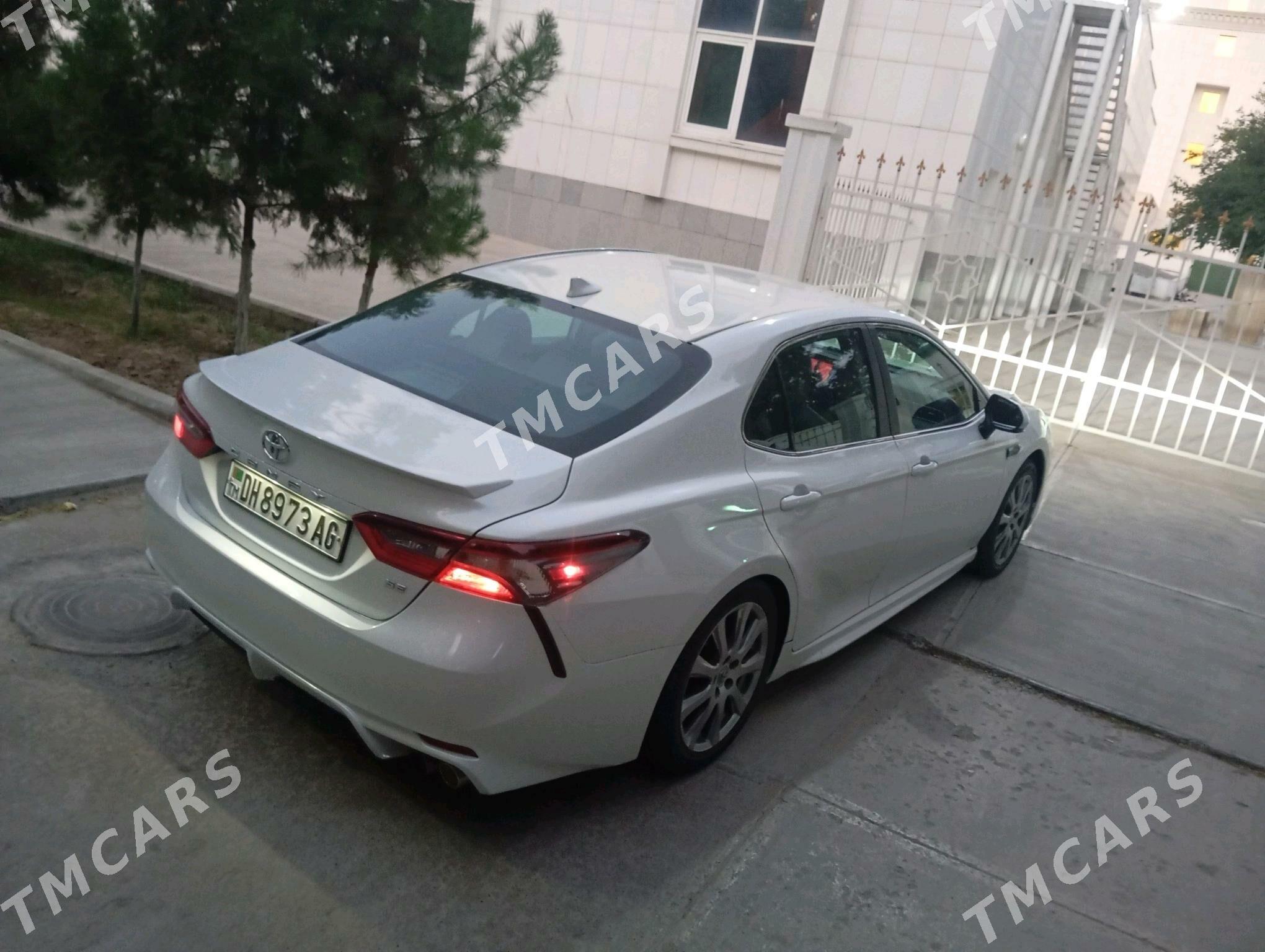Toyota Camry 2021 - 256 000 TMT - Aşgabat - img 8
