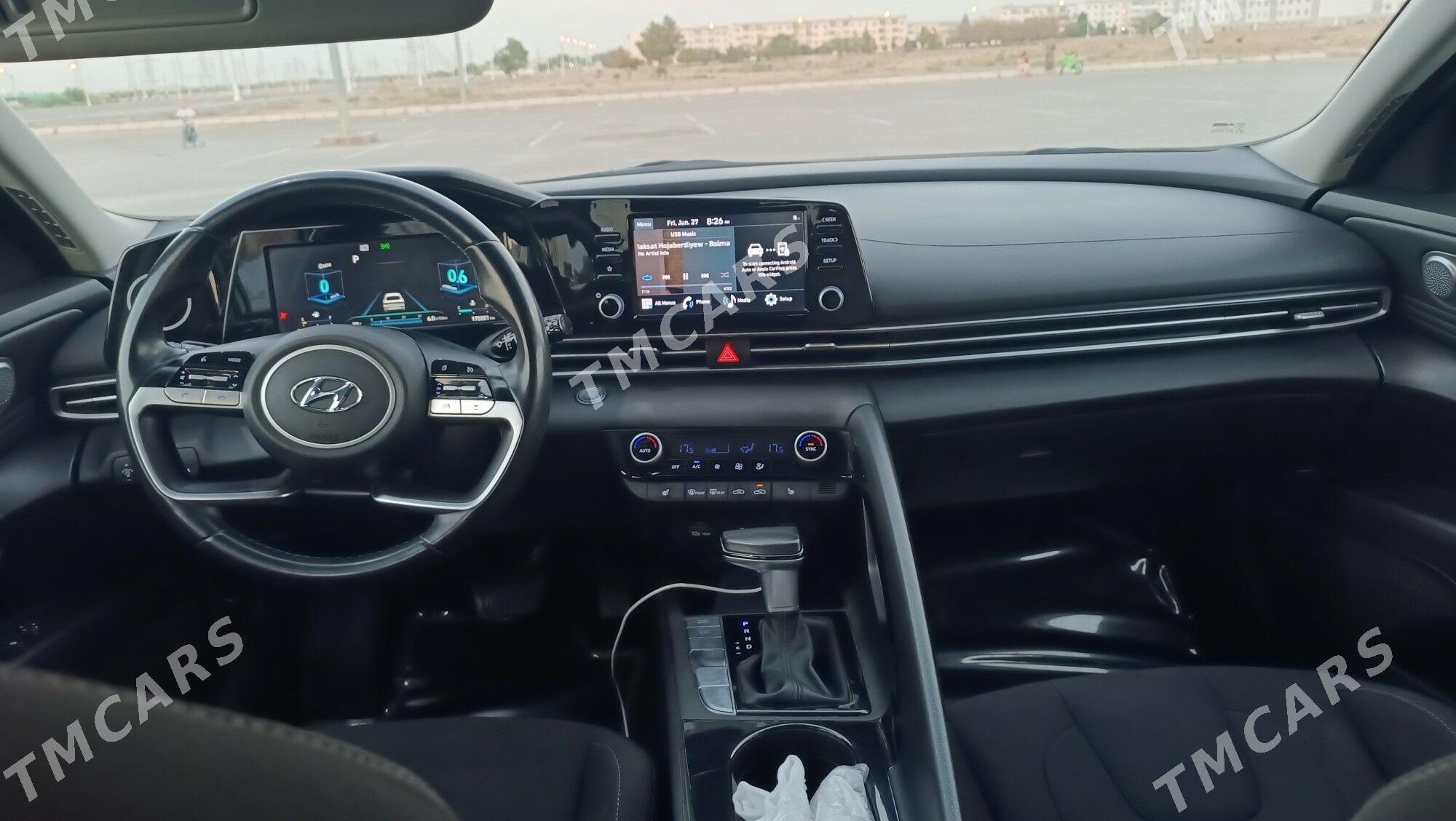 Hyundai Elantra 2021 - 230 000 TMT - Änew - img 2