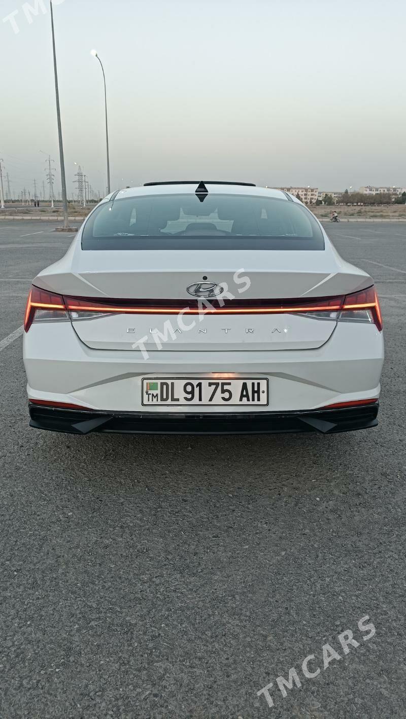 Hyundai Elantra 2021 - 230 000 TMT - Änew - img 4