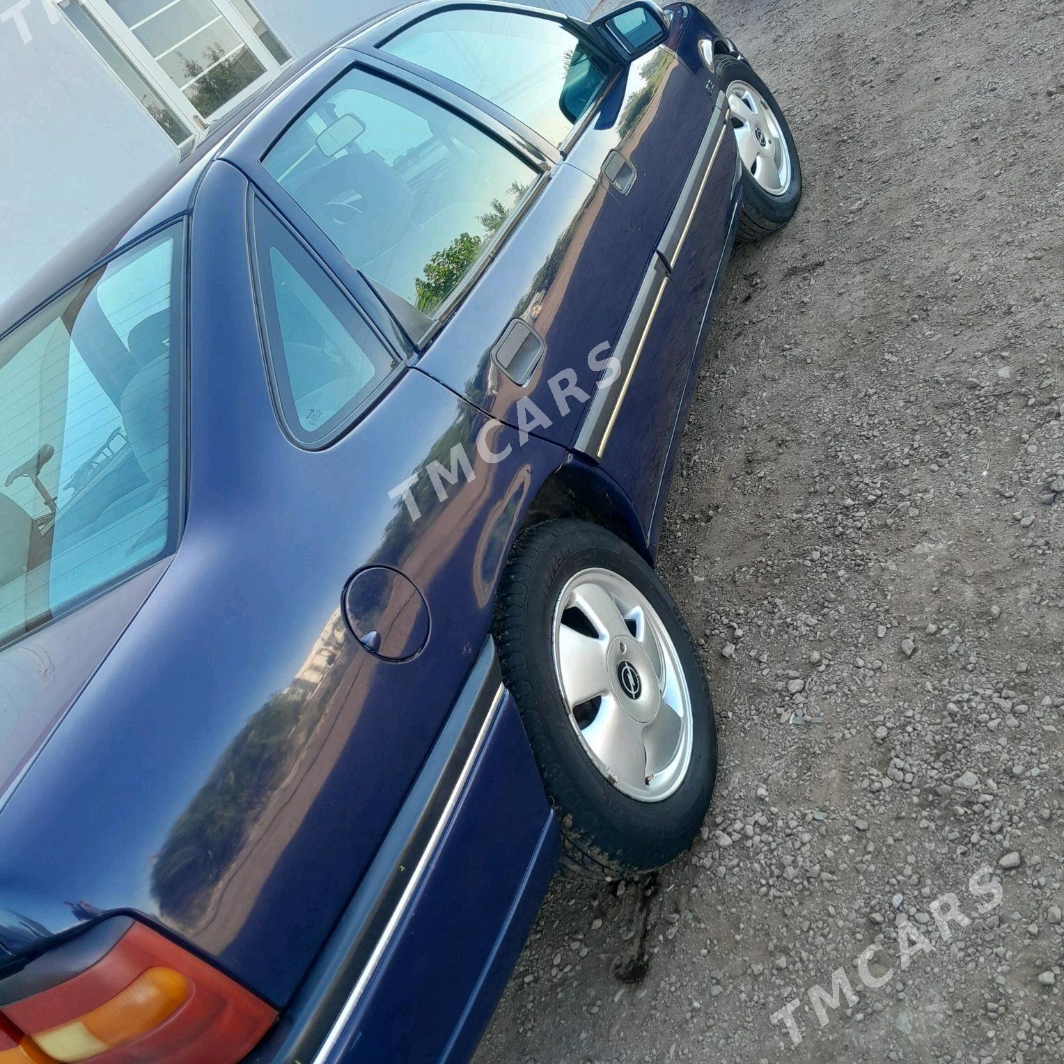 Opel Vectra 1994 - 37 000 TMT - Гороглы (Тагта) - img 6