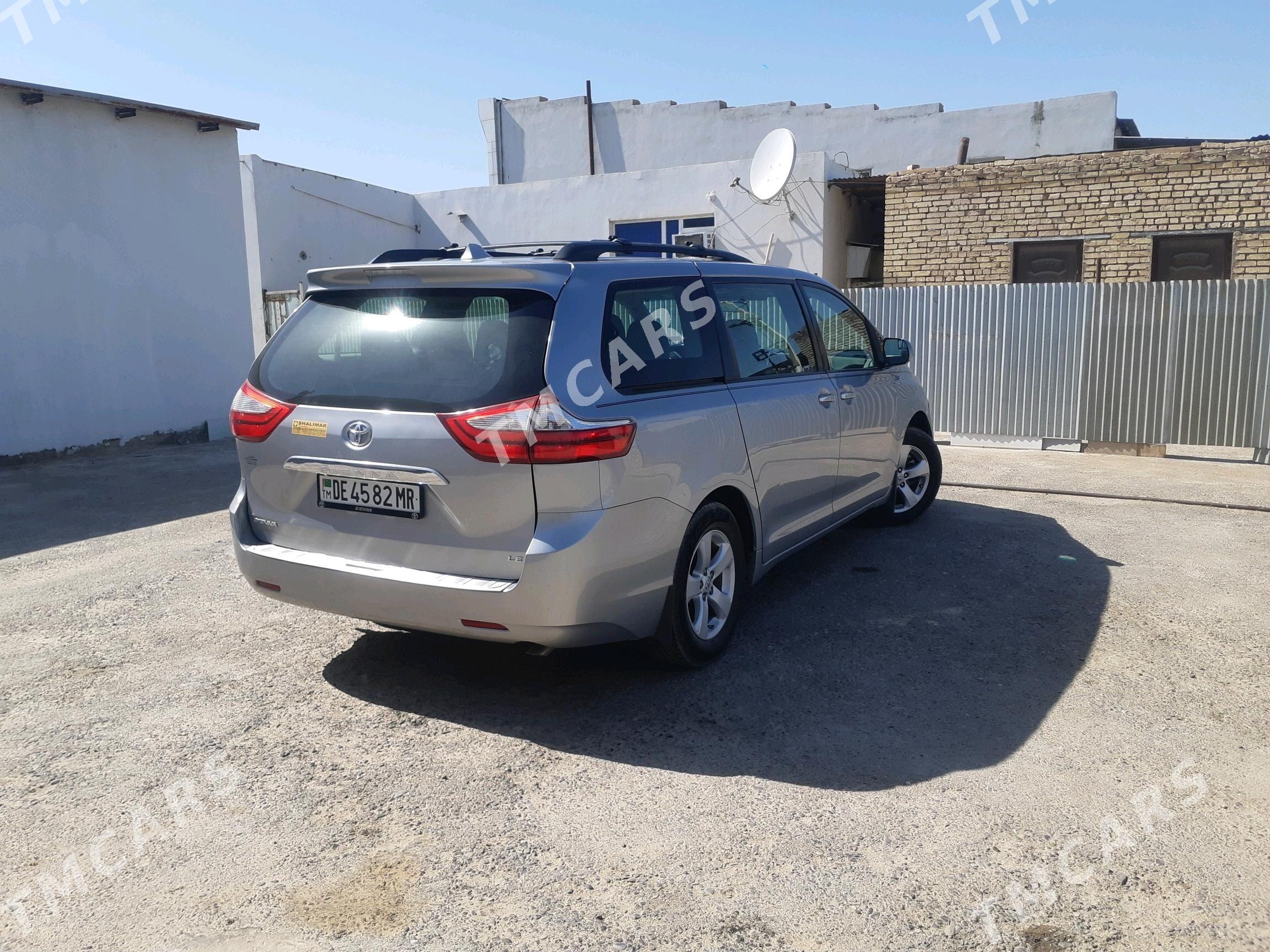 Toyota Sienna 2015 - 320 000 TMT - Мары - img 2