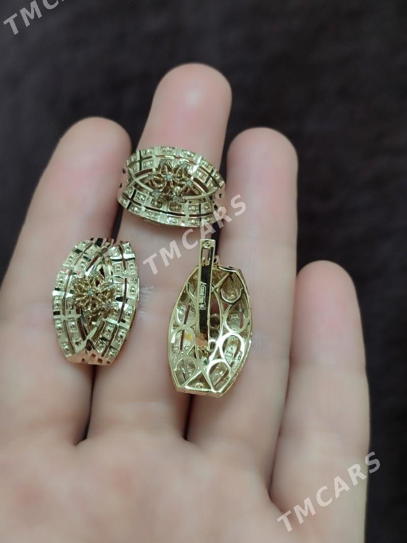 gyzyl kamplekt - Мир 2 - img 2