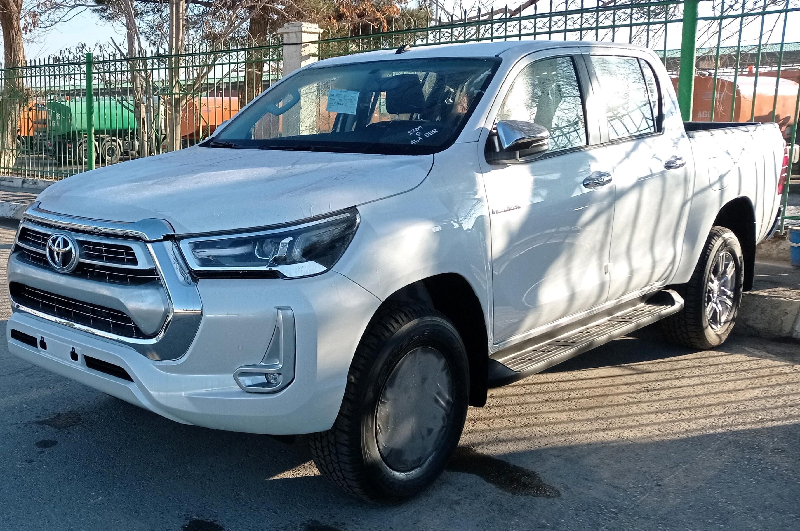 Toyota Hilux 2024 - 680 000 TMT - Aşgabat - img 2