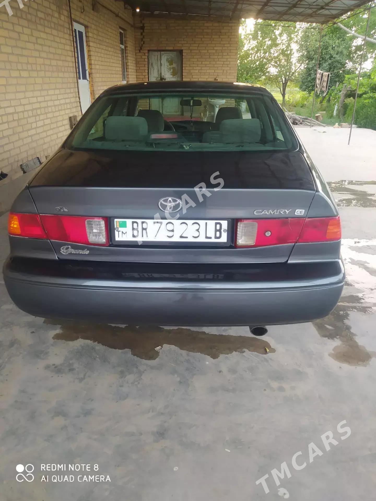 Toyota Camry 2000 - 110 000 TMT - Фарап - img 2