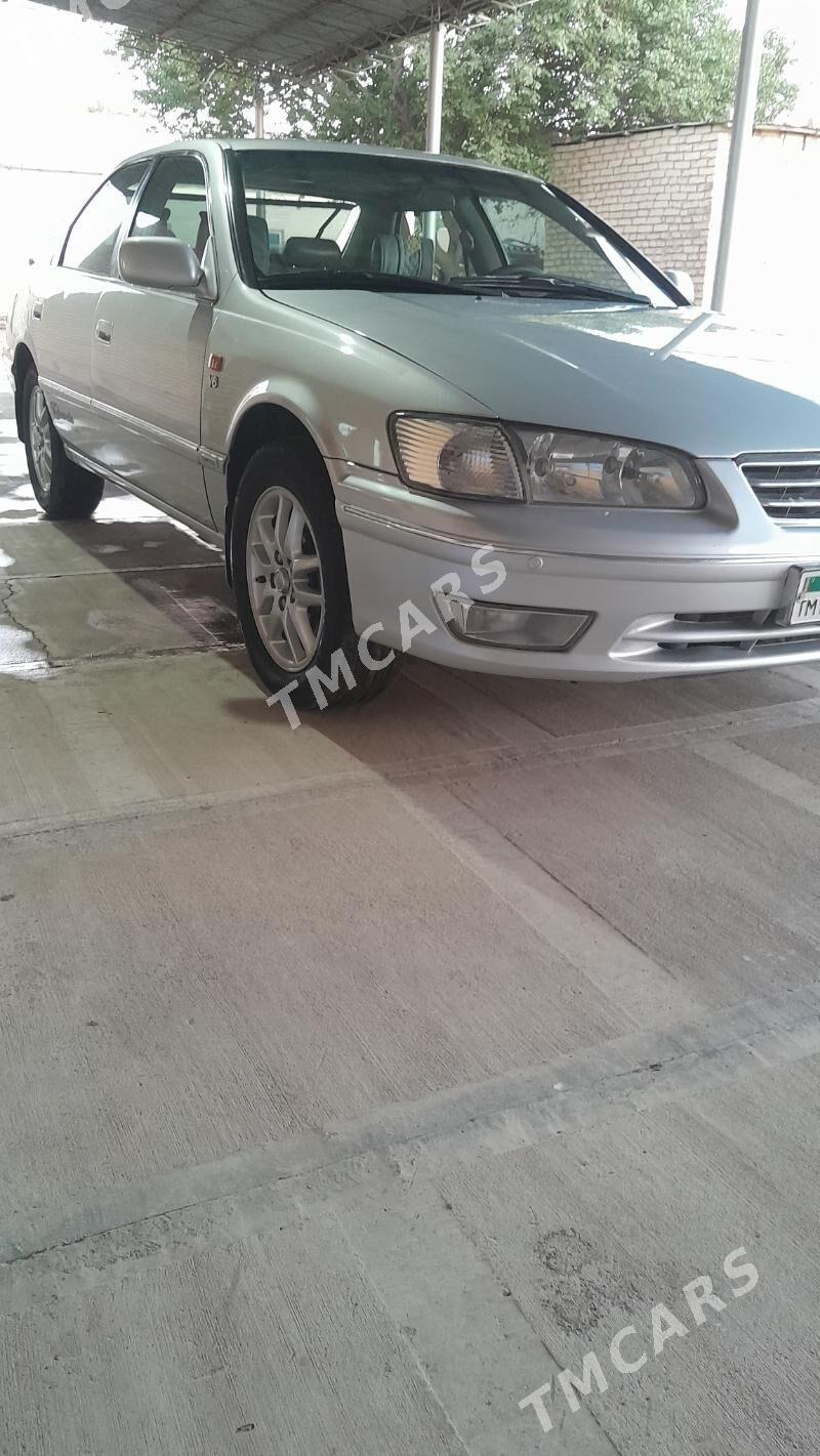 Toyota Camry 2001 - 175 000 TMT - Халач - img 7